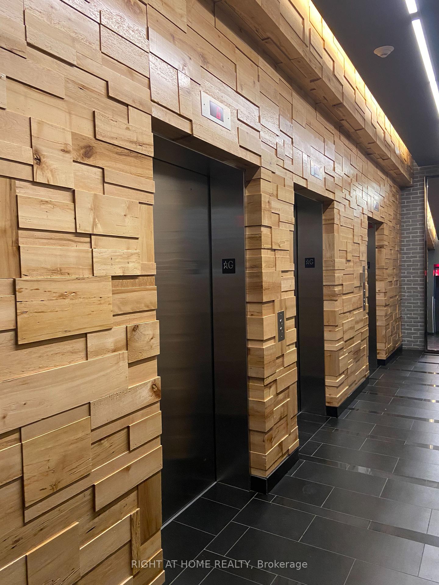 Photo 3 of Unit 802, 210 Simcoe Street, Toronto, Kensington-Chinatown — HOMEH