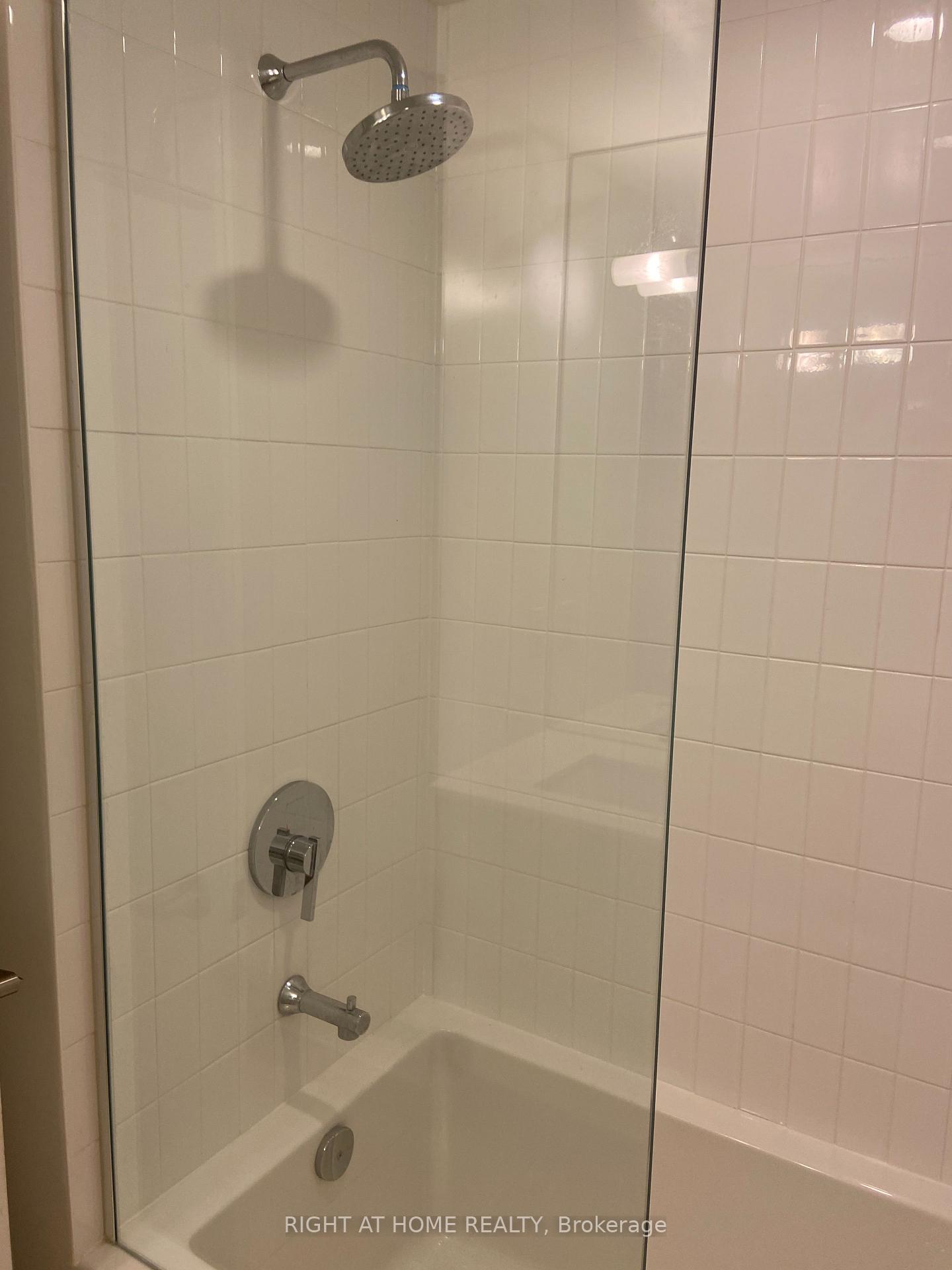 Photo 14 of Unit 802, 210 Simcoe Street, Toronto, Kensington-Chinatown — HOMEH