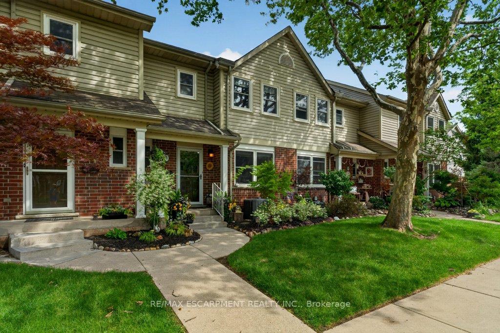 Front of Unit 55, 55 Kerman Avenue