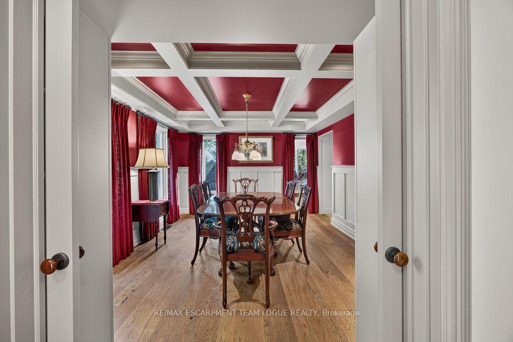Photo 8 of 940 Tollgate Place, Burlington, Bayview — HOMEH