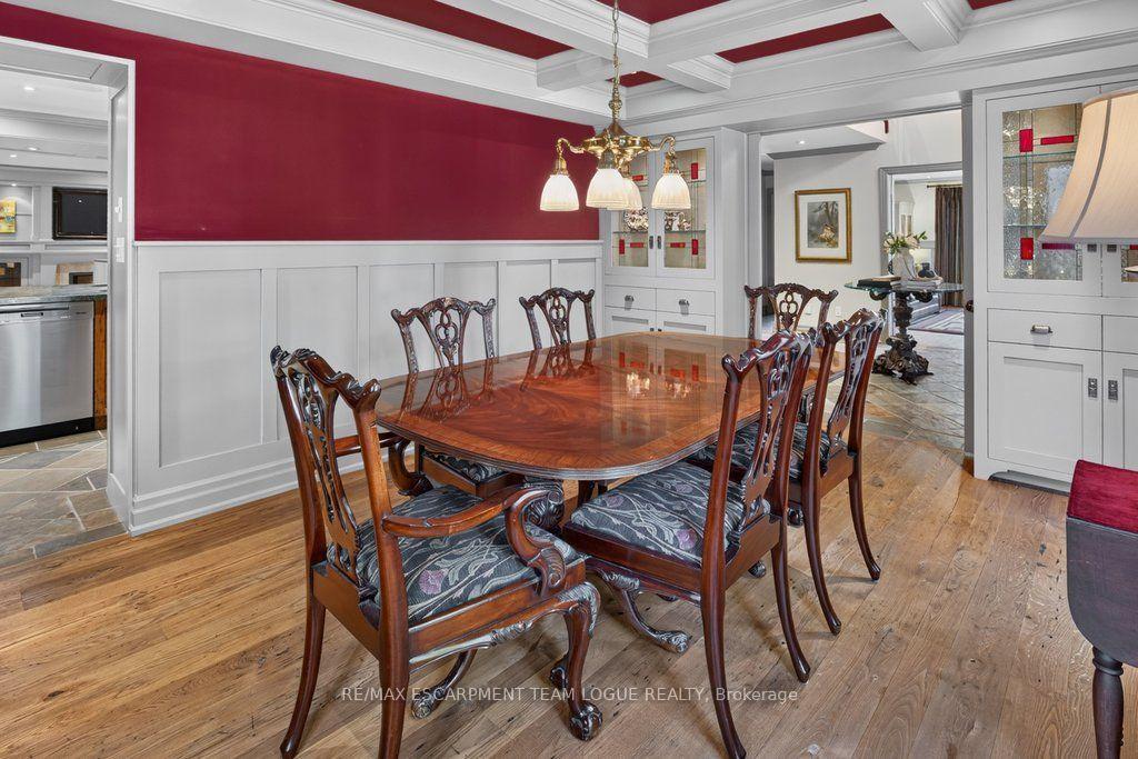 Photo 10 of 940 Tollgate Place, Burlington, Bayview — HOMEH