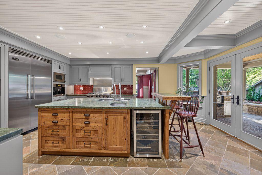 Photo 12 of 940 Tollgate Place, Burlington, Bayview — HOMEH