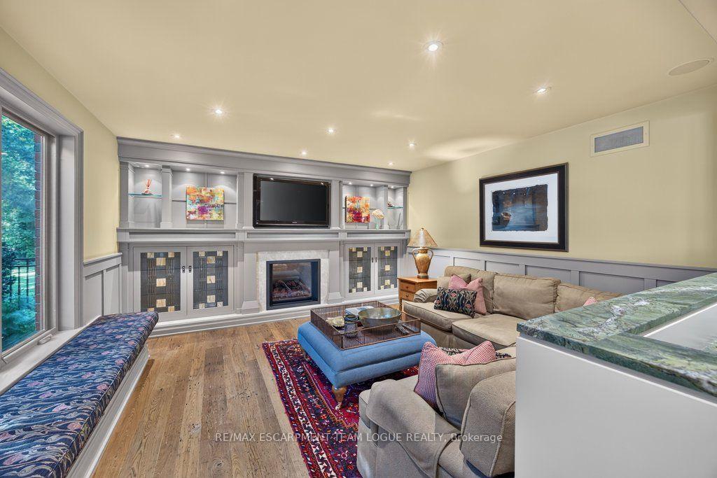 Photo 15 of 940 Tollgate Place, Burlington, Bayview — HOMEH