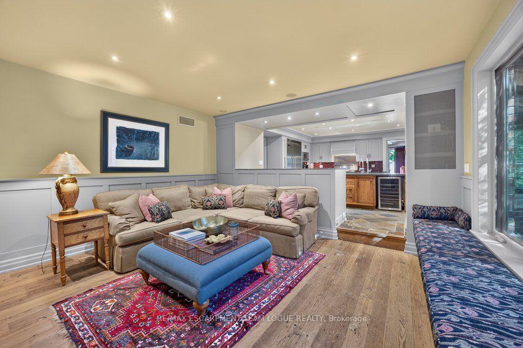 Photo 16 of 940 Tollgate Place, Burlington, Bayview — HOMEH