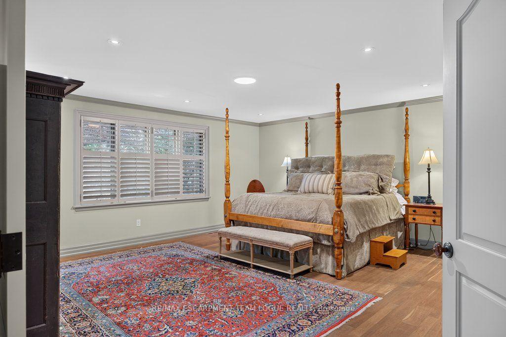 Photo 19 of 940 Tollgate Place, Burlington, Bayview — HOMEH