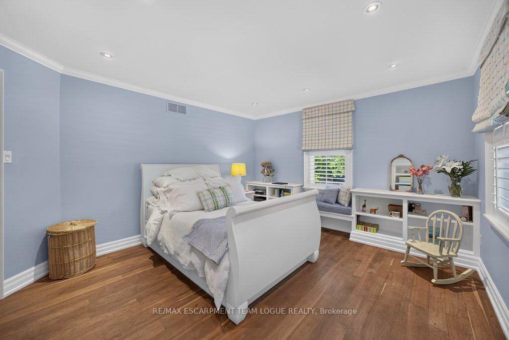 Photo 26 of 940 Tollgate Place, Burlington, Bayview — HOMEH