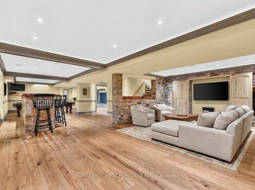 Photo 33 of 940 Tollgate Place, Burlington, Bayview — HOMEH