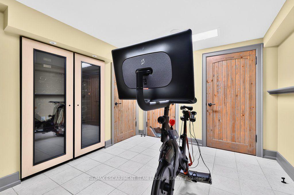 Photo 40 of 940 Tollgate Place, Burlington, Bayview — HOMEH
