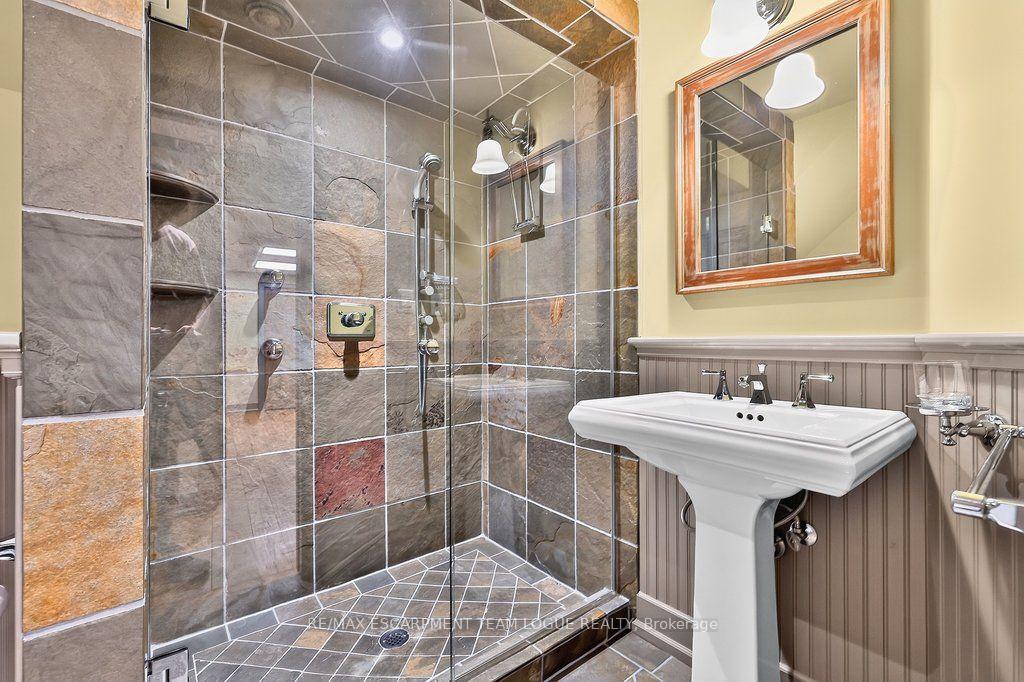 Photo 41 of 940 Tollgate Place, Burlington, Bayview — HOMEH