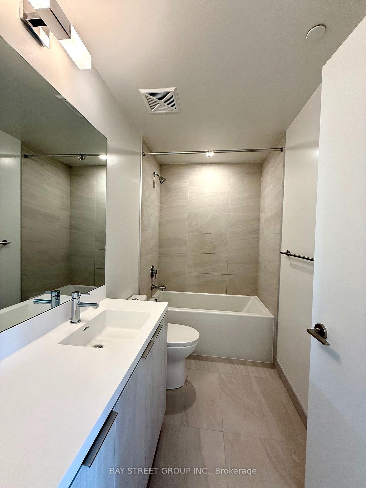 Photo 18 of Unit 715, 400 King Street W, Toronto, Waterfront Communities — HOMEH