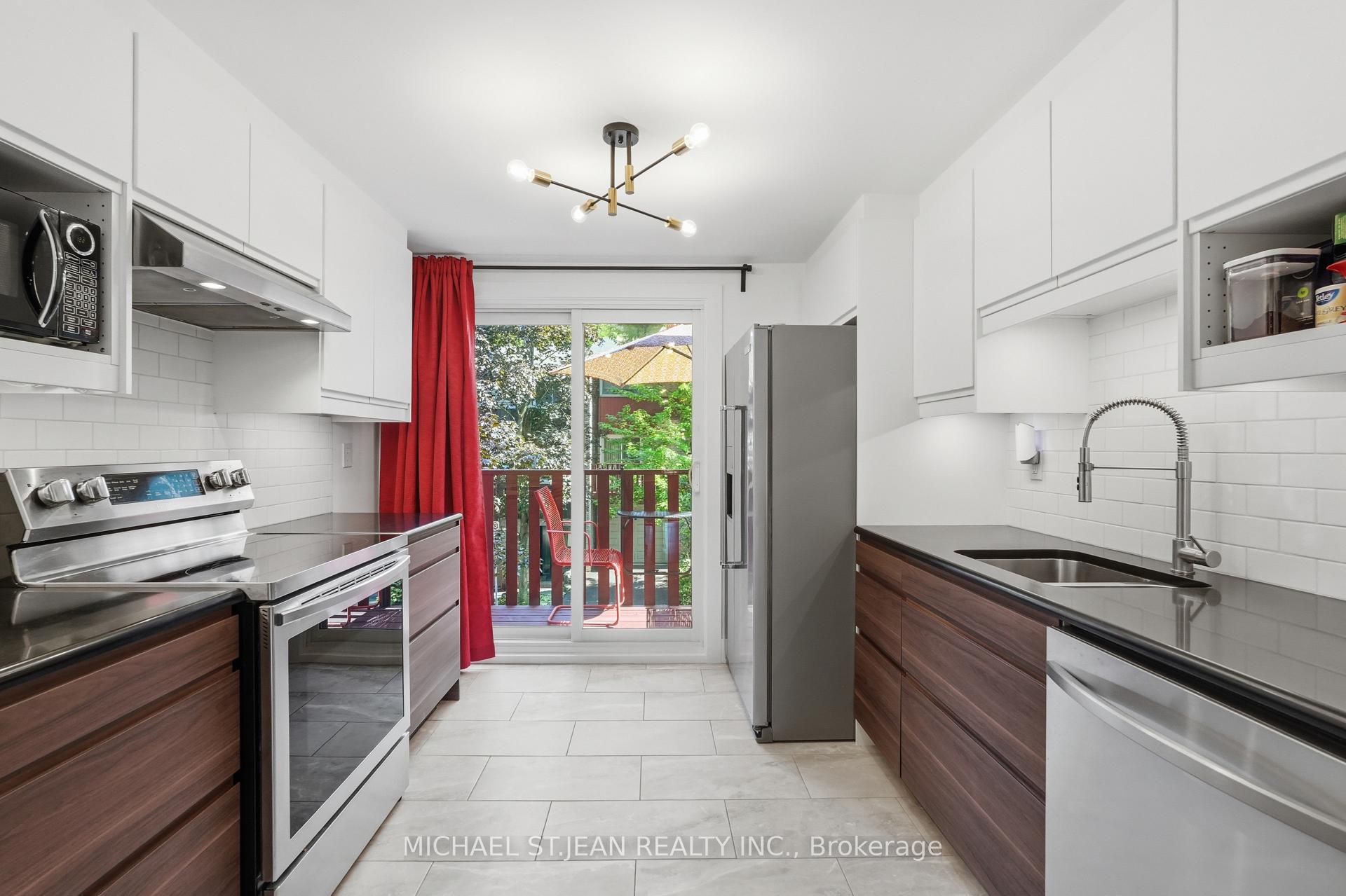 Photo 13 of Unit 35, 1967 Main Street W, Hamilton, Ainslie Wood — HOMEH
