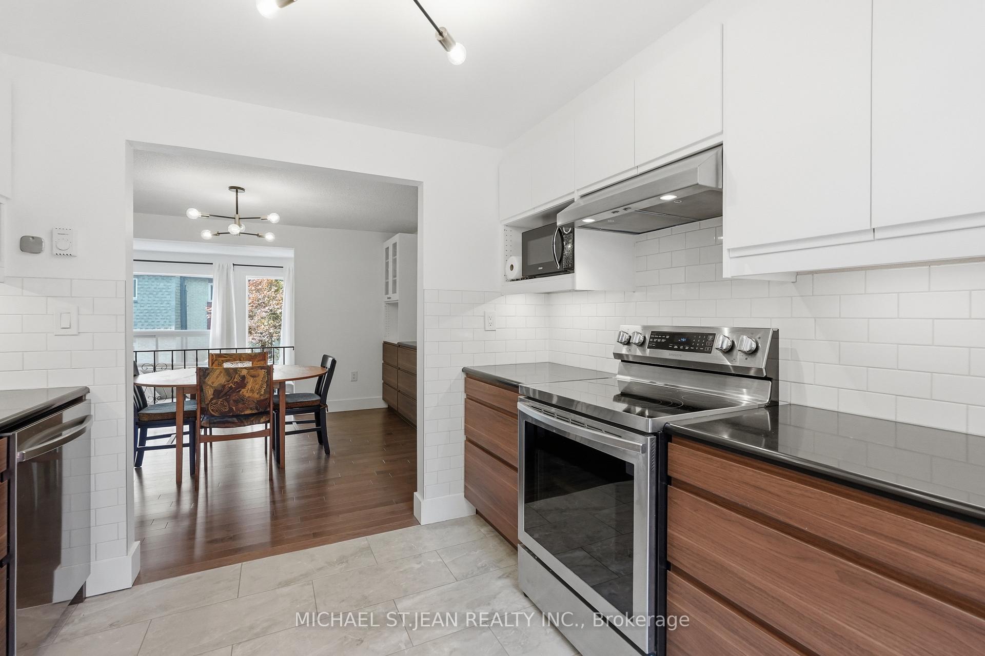 Photo 17 of Unit 35, 1967 Main Street W, Hamilton, Ainslie Wood — HOMEH