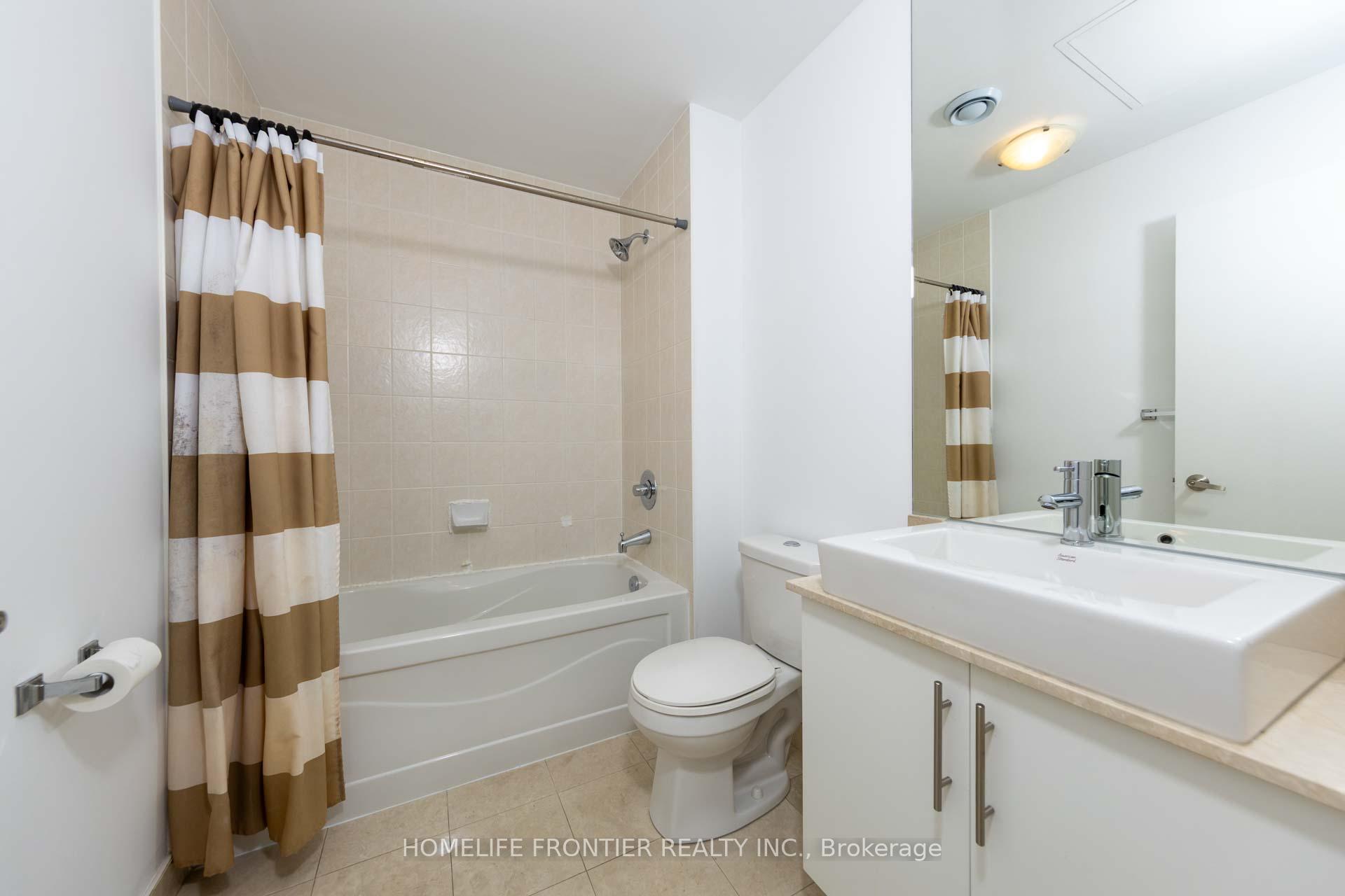 Photo 4 of Unit 2111, 65 Bremner Boulevard, Toronto, Waterfront Communities — HOMEH