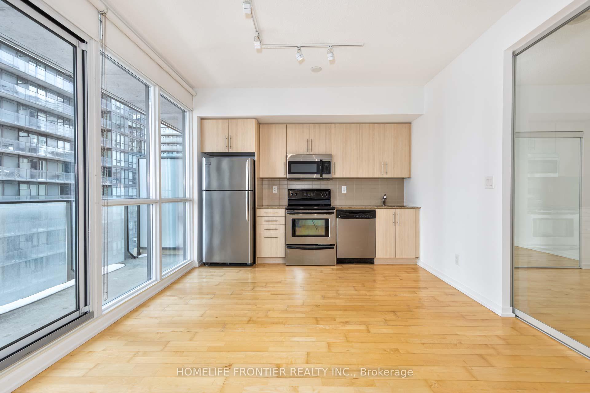 Photo 11 of Unit 2111, 65 Bremner Boulevard, Toronto, Waterfront Communities — HOMEH