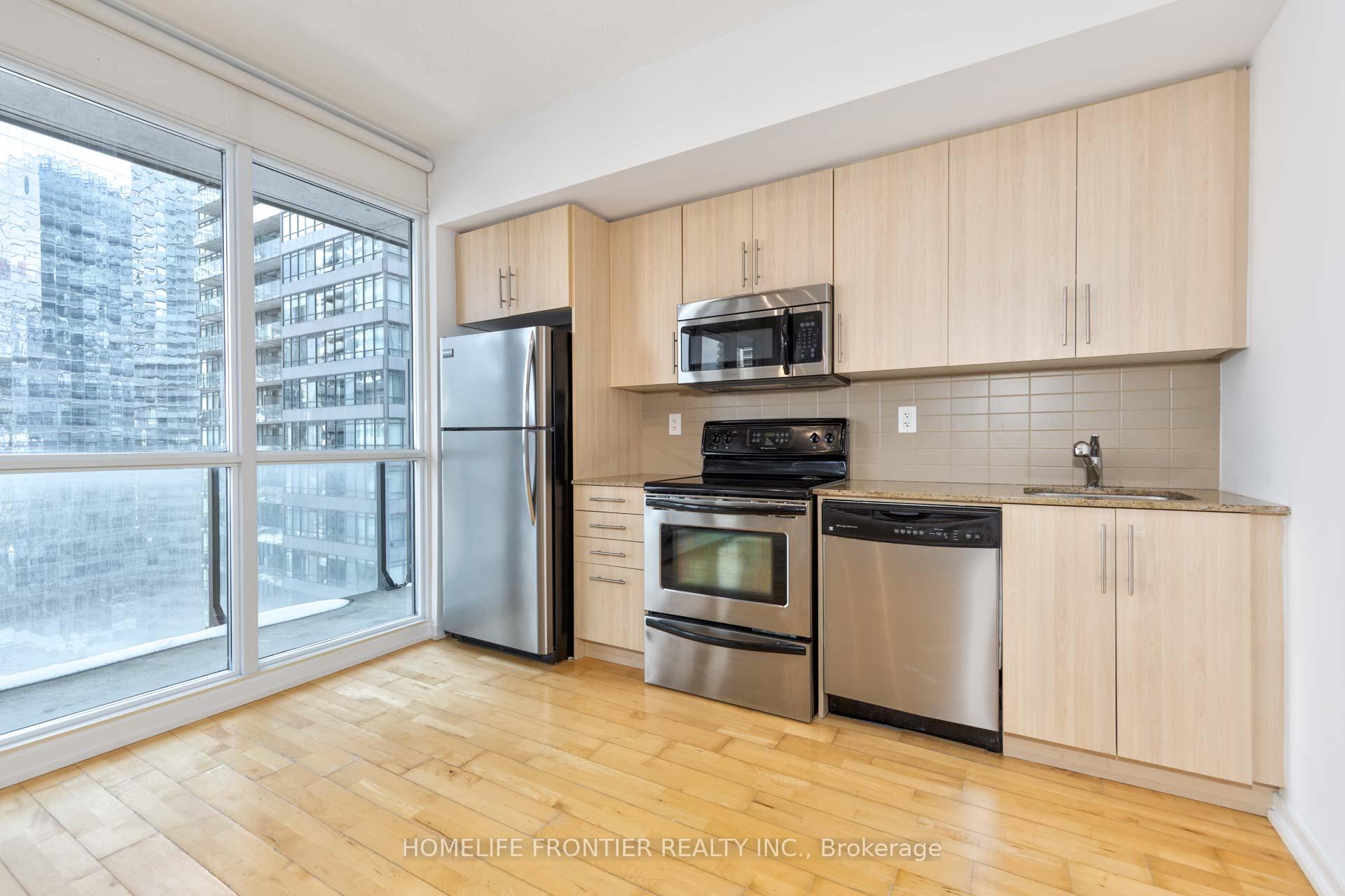Photo 12 of Unit 2111, 65 Bremner Boulevard, Toronto, Waterfront Communities — HOMEH