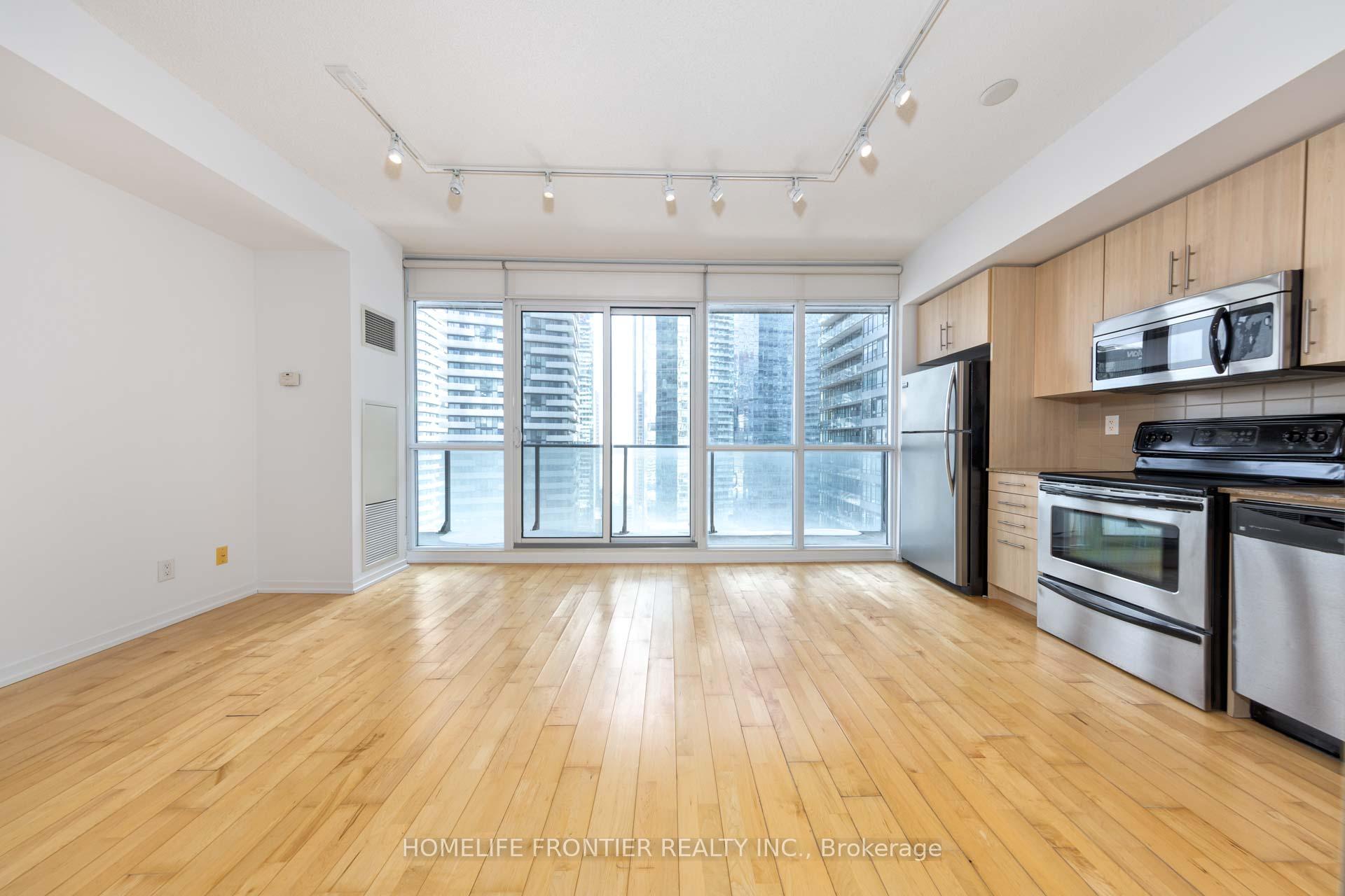 Photo 14 of Unit 2111, 65 Bremner Boulevard, Toronto, Waterfront Communities — HOMEH