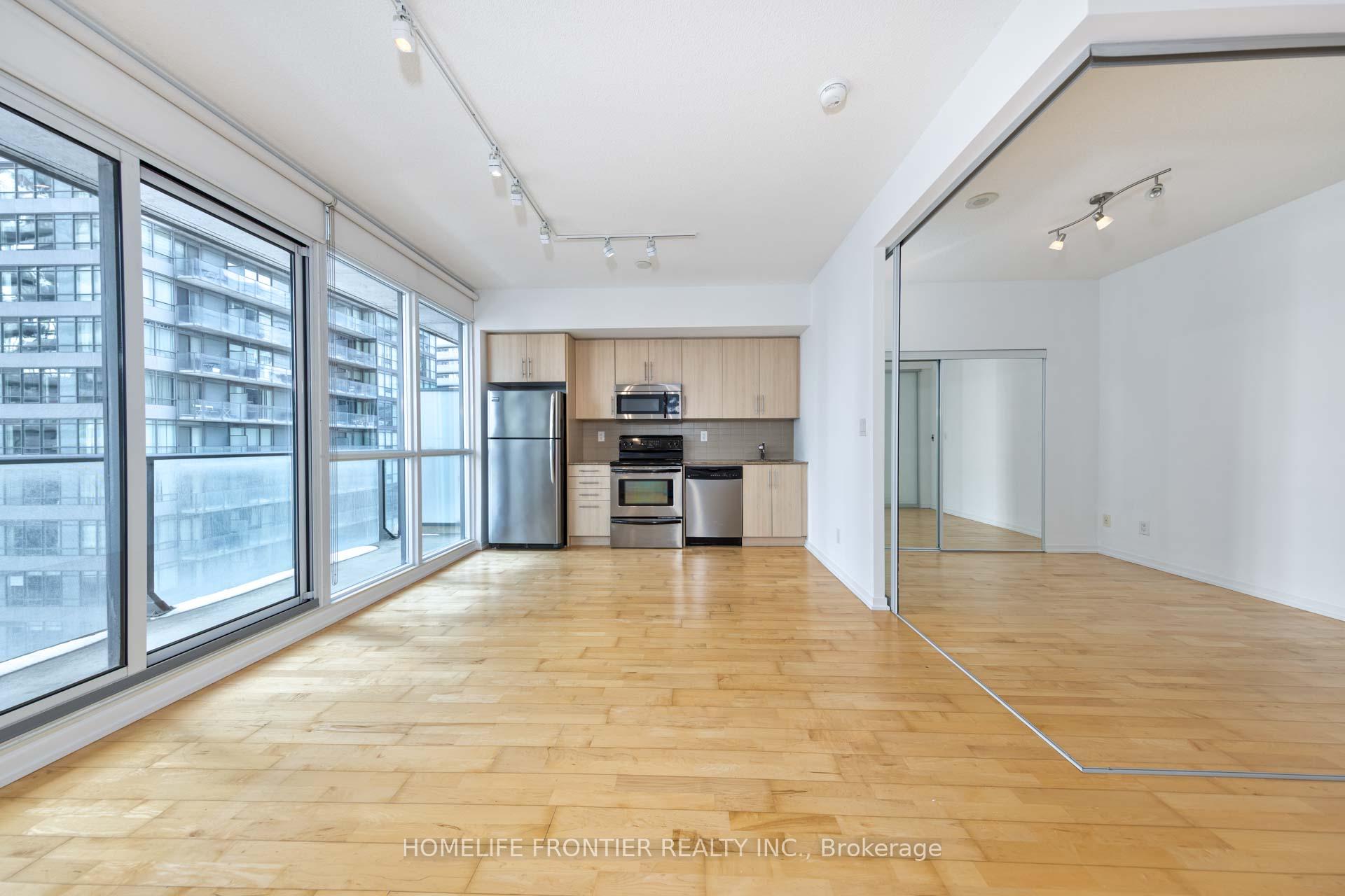 Photo 16 of Unit 2111, 65 Bremner Boulevard, Toronto, Waterfront Communities — HOMEH