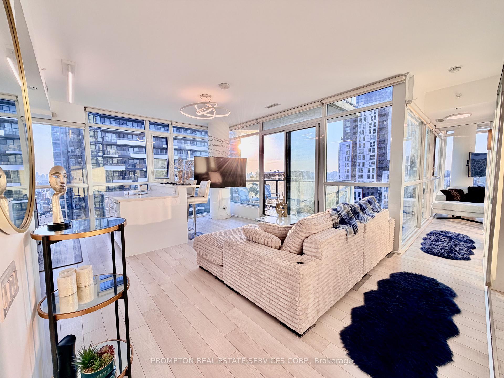 Photo 1 of Unit 3004, 290 Adelaide Street W, Toronto, Waterfront Communities — HOMEH