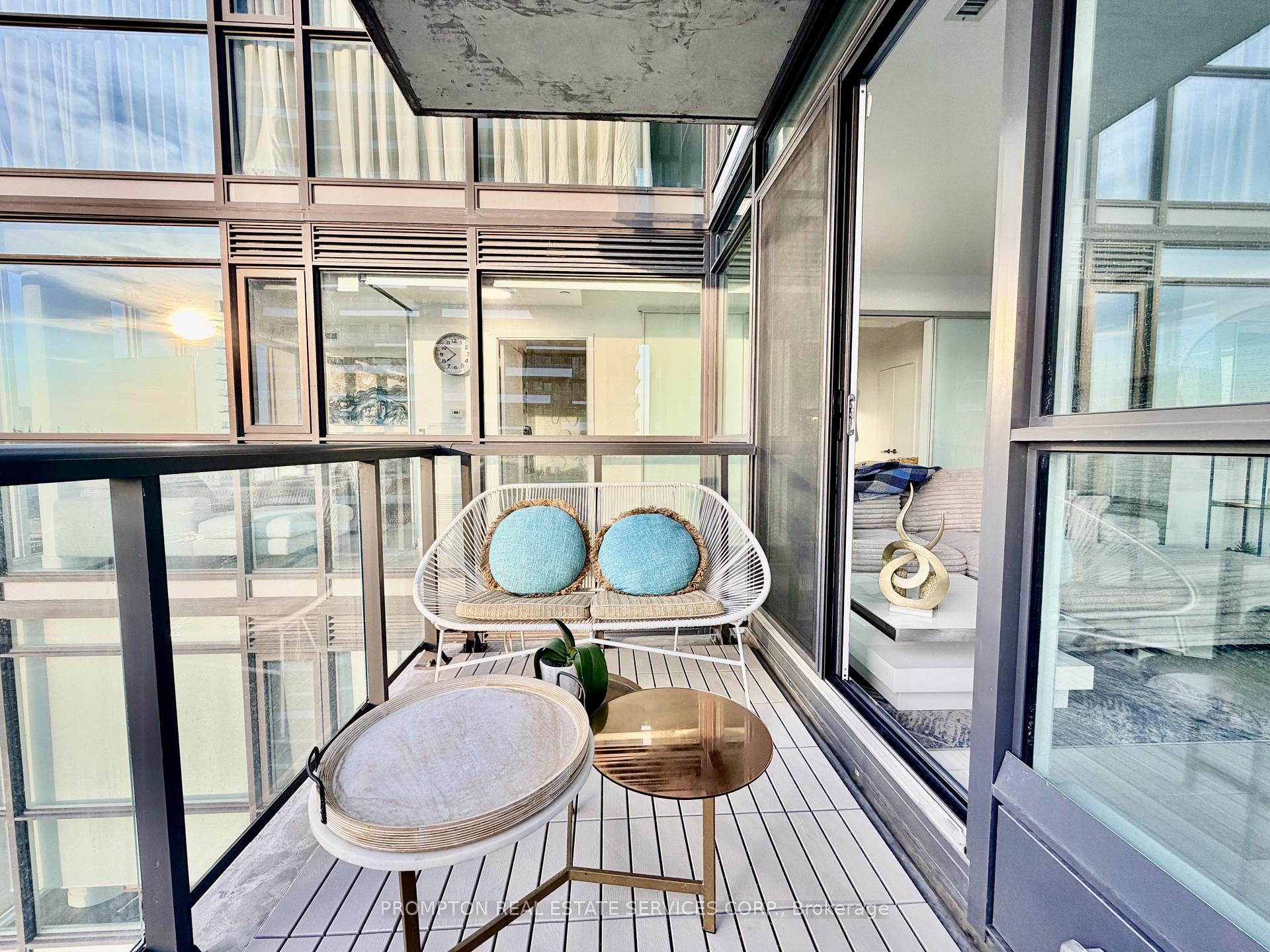 Photo 7 of Unit 3004, 290 Adelaide Street W, Toronto, Waterfront Communities — HOMEH
