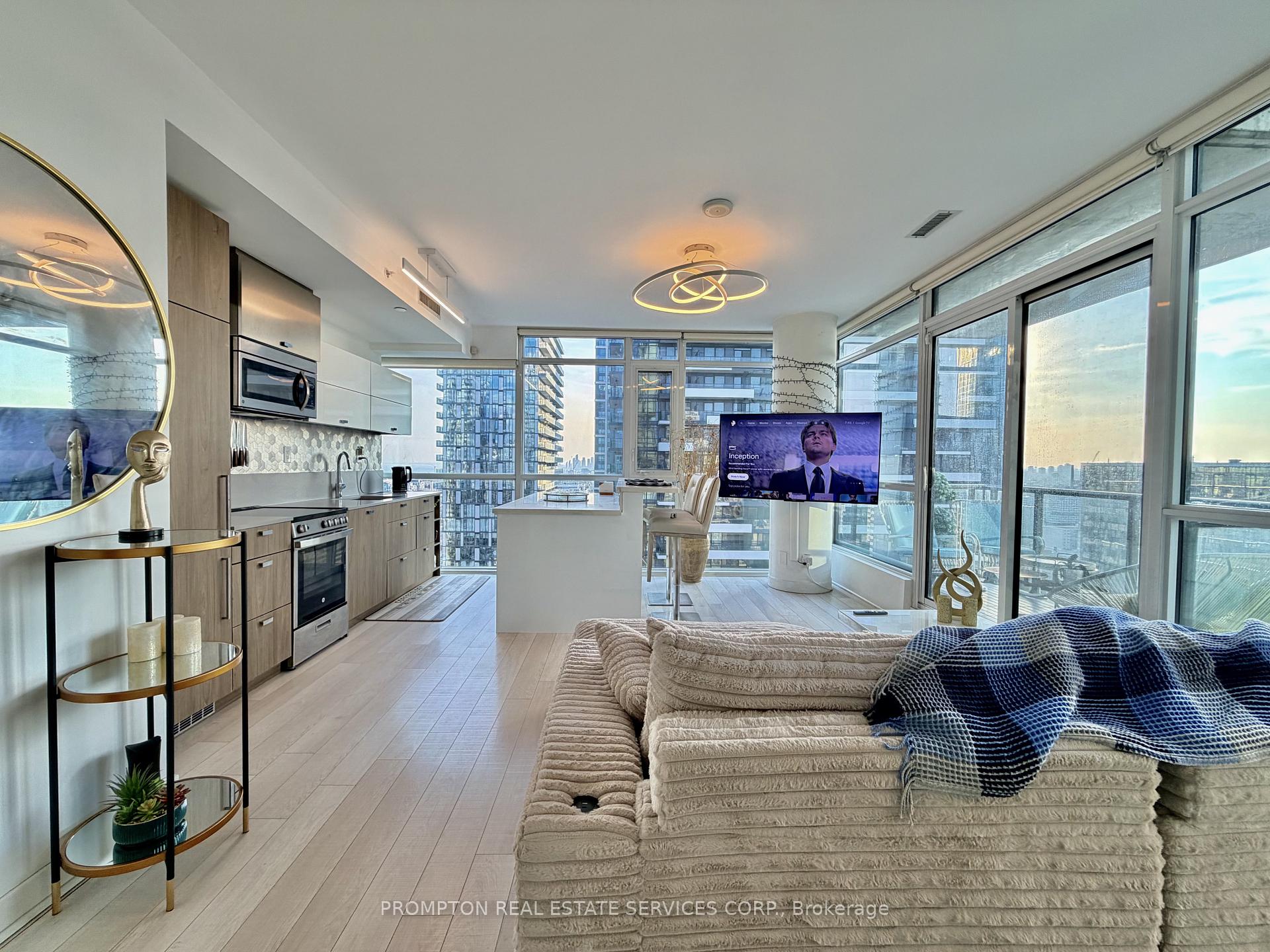 Photo 9 of Unit 3004, 290 Adelaide Street W, Toronto, Waterfront Communities — HOMEH