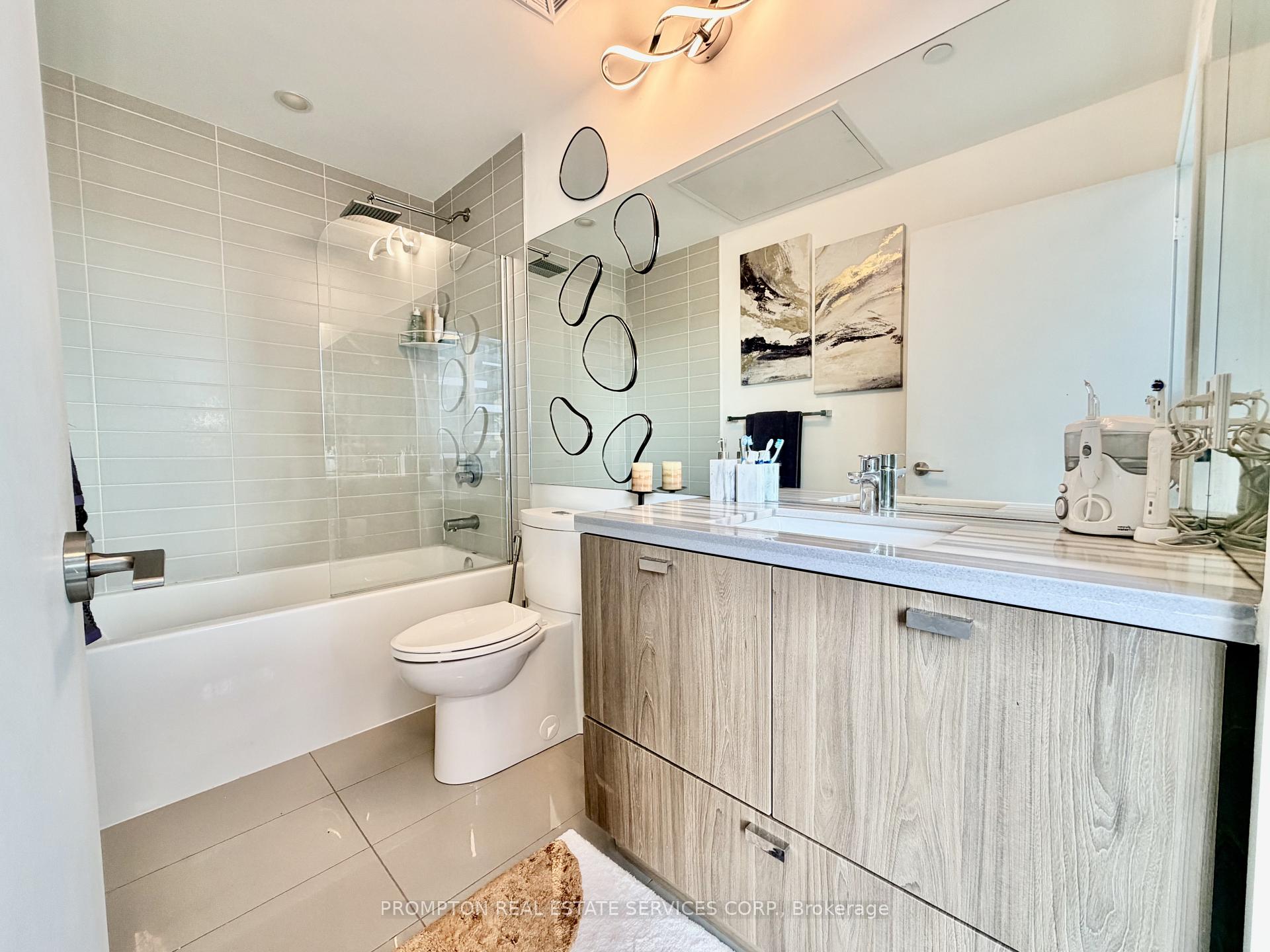Photo 24 of Unit 3004, 290 Adelaide Street W, Toronto, Waterfront Communities — HOMEH