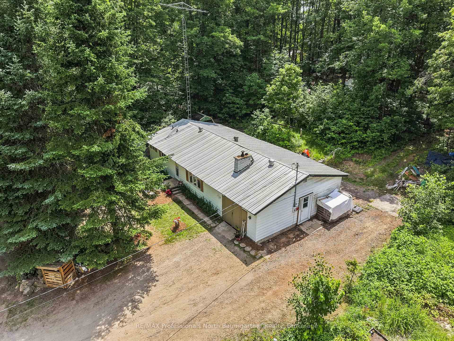 Front of 1201 Wenona Lake Road