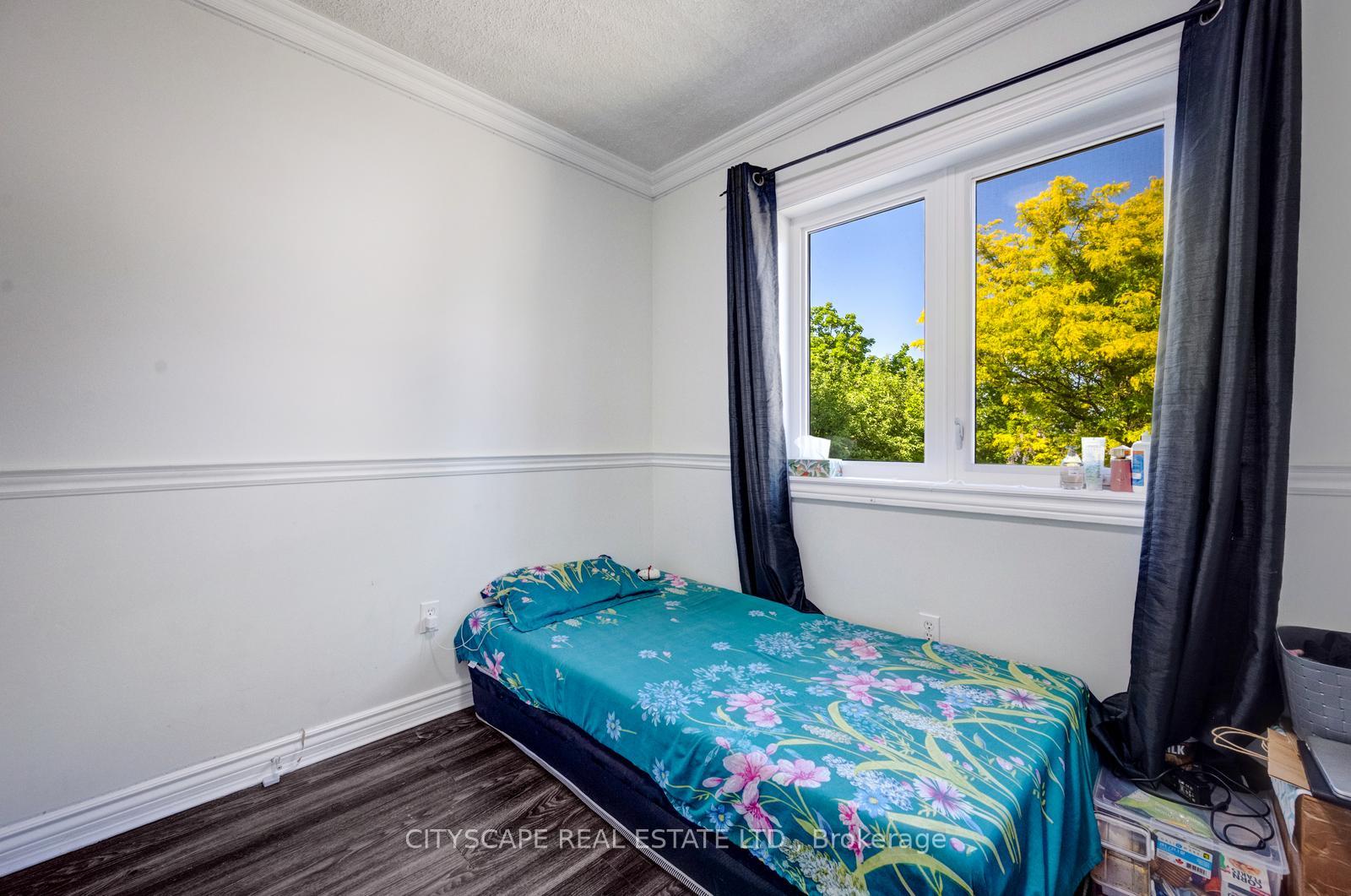 Photo 27 of 65 Mullis Crescent, Brampton, Fletcher's West — HOMEH