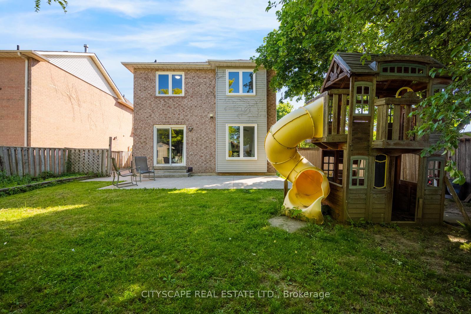 Photo 43 of 65 Mullis Crescent, Brampton, Fletcher's West — HOMEH