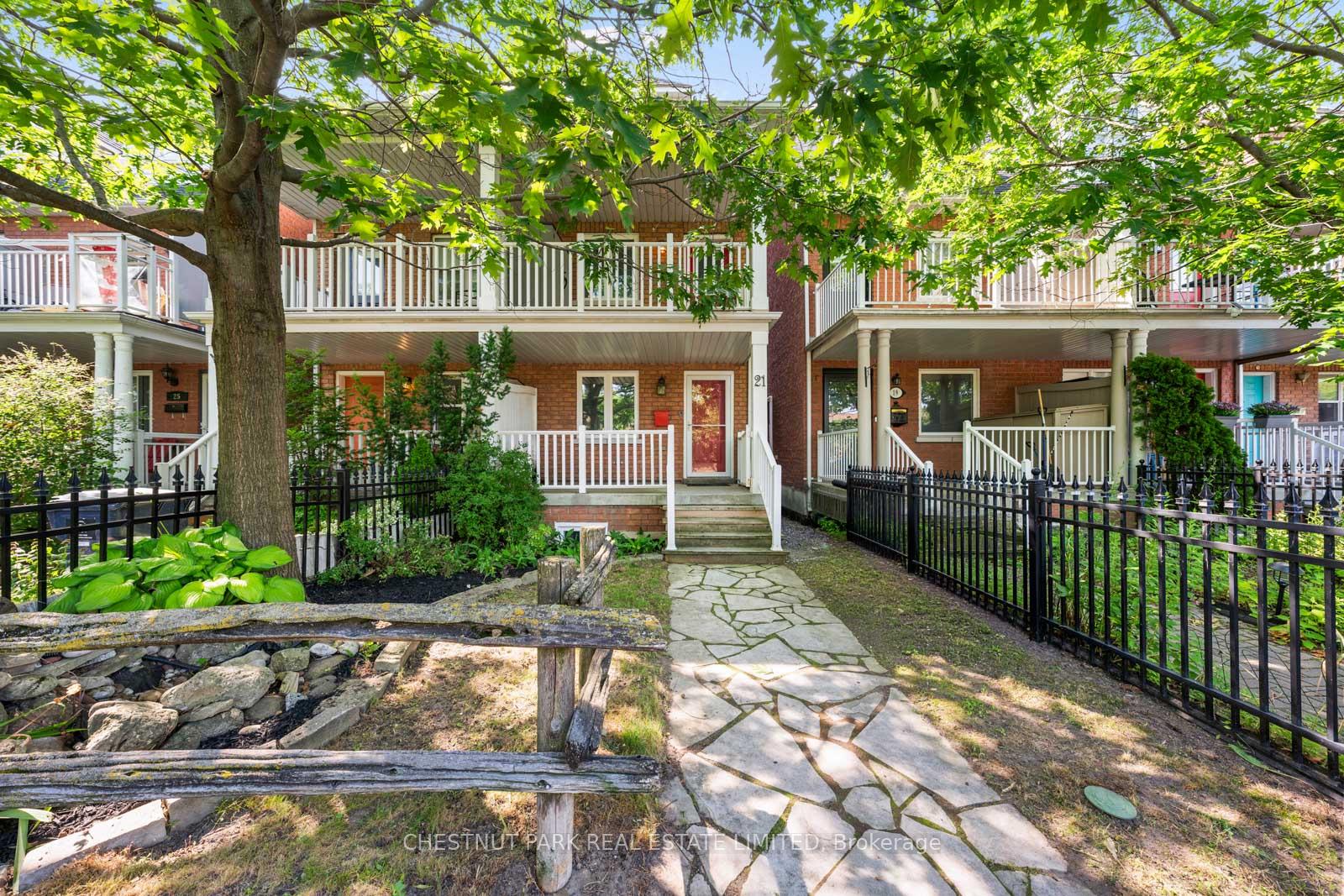 Front of 21 Littleyork Road