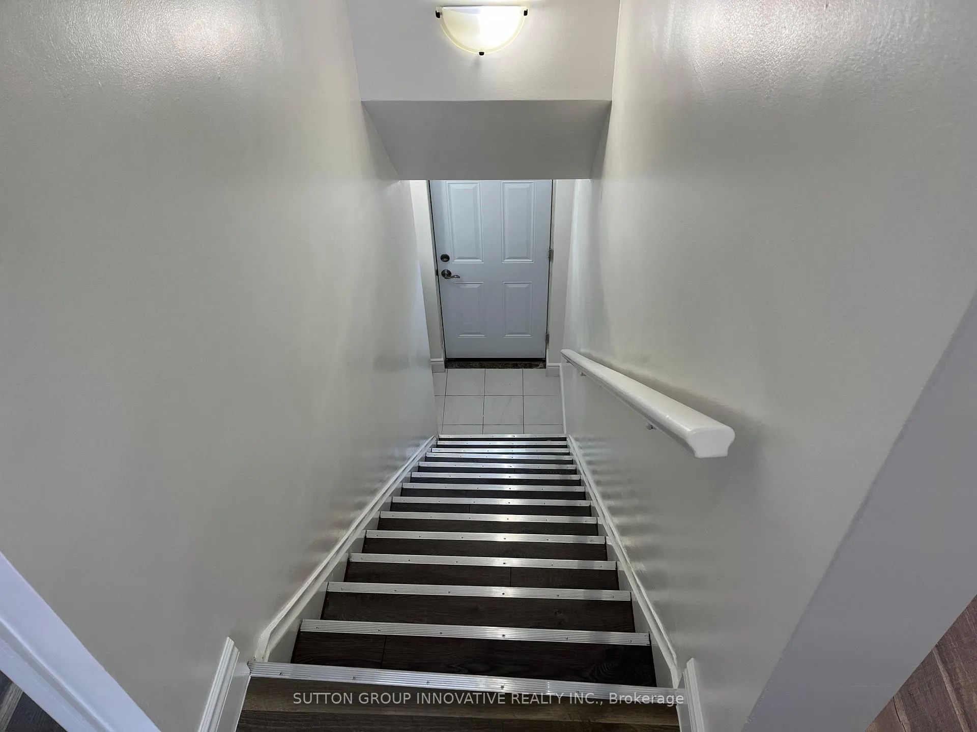 Photo 21 of Unit 1, 801 Upper Wellington Street, Hamilton, Balfour — HOMEH