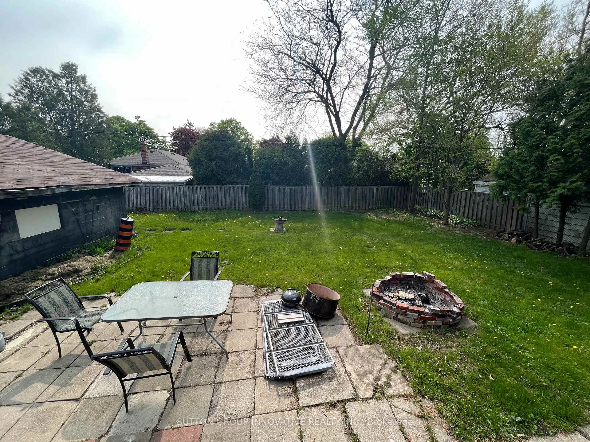 Photo 26 of Unit 1, 801 Upper Wellington Street, Hamilton, Balfour — HOMEH