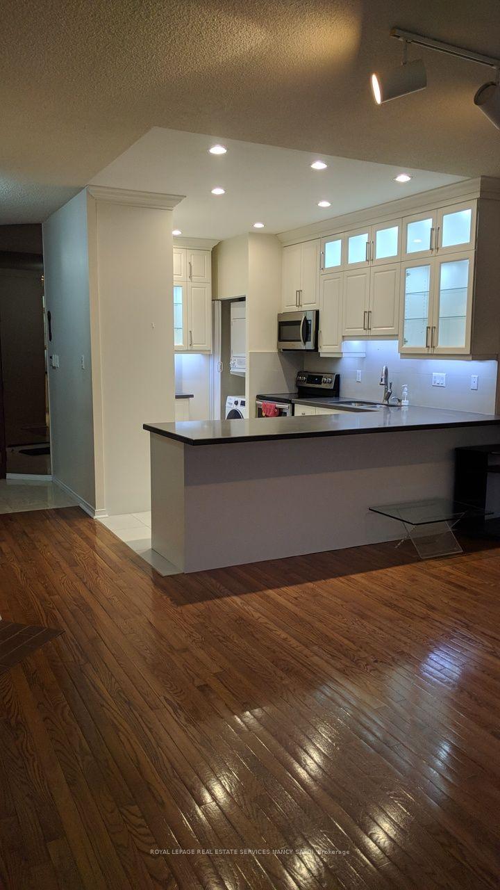 Photo 14 of Unit Ph#6, 211 St Patrick Street, Toronto, Kensington-Chinatown — HOMEH