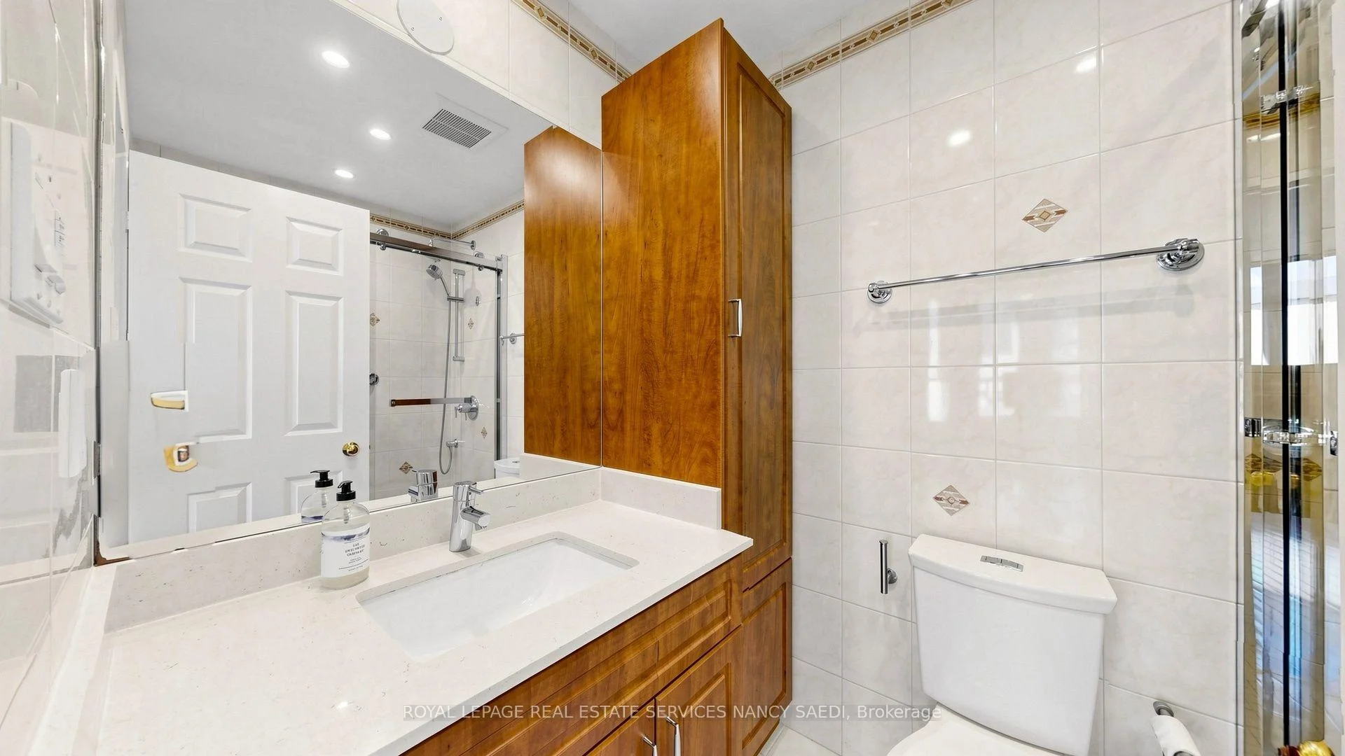 Photo 33 of Unit Ph#6, 211 St Patrick Street, Toronto, Kensington-Chinatown — HOMEH