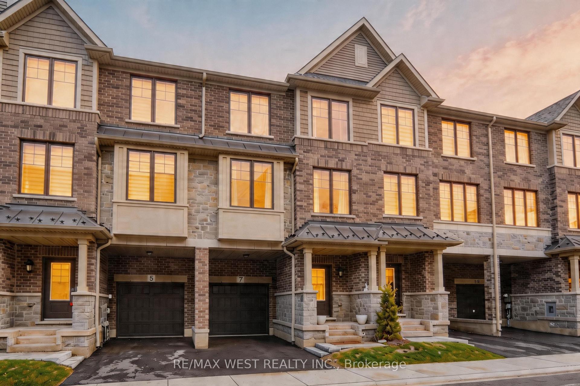 Photo 17 of 7 Folcroft Street W, Brampton, Credit Valley — HOMEH
