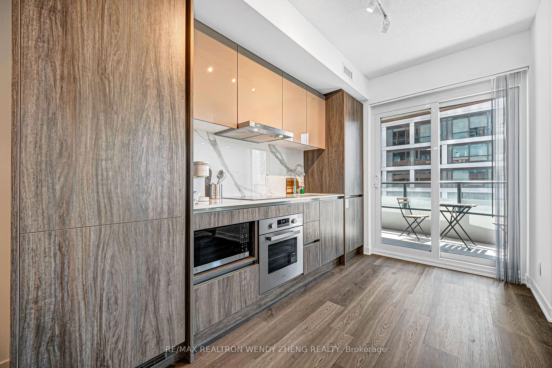 Photo 5 of 180 Front Street E, Toronto, Moss Park — HOMEH