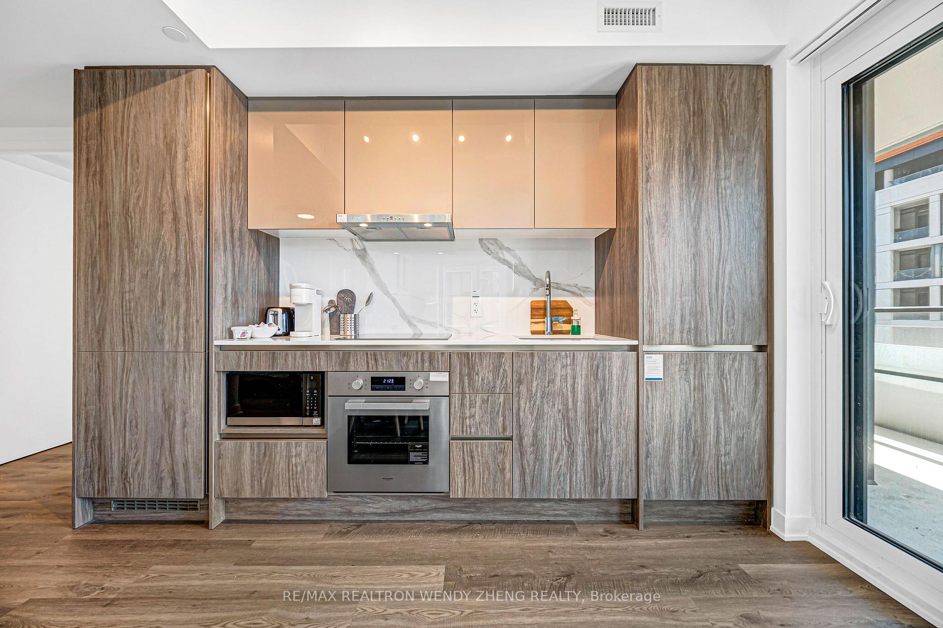 Photo 6 of 180 Front Street E, Toronto, Moss Park — HOMEH