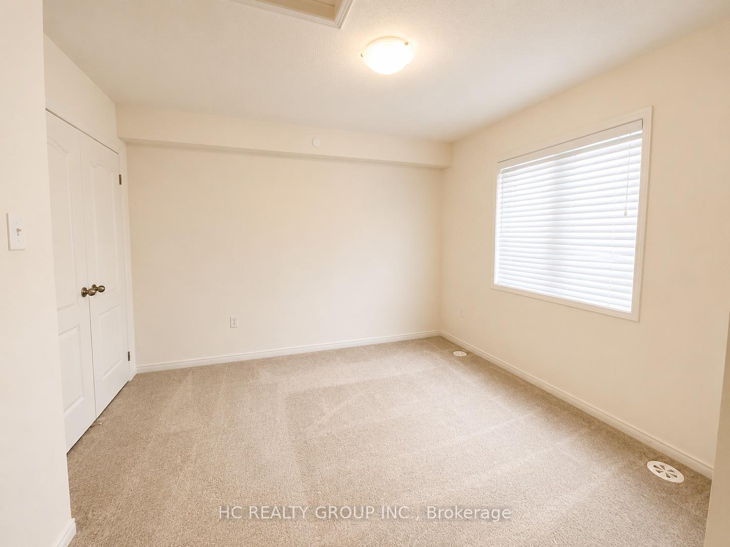 Photo 8 of Unit 124, 2645 Eaglesham Path, Oshawa, Windfields — HOMEH