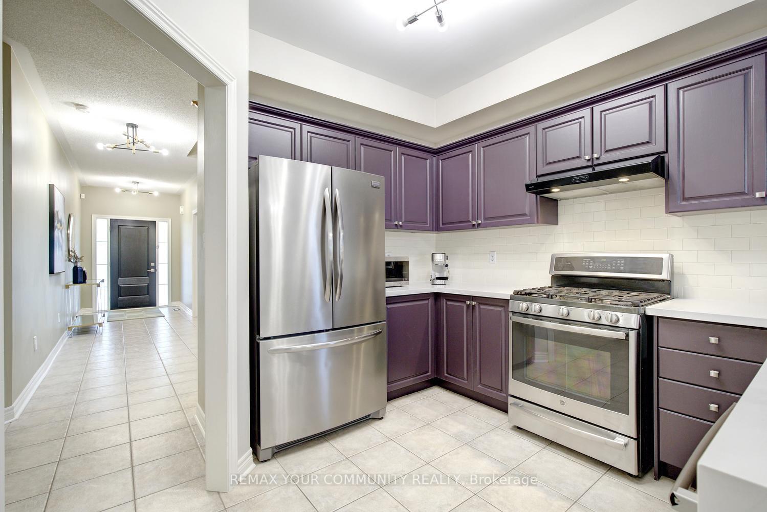 Photo 9 of 16 Westway Crescent, Vaughan, Patterson — HOMEH