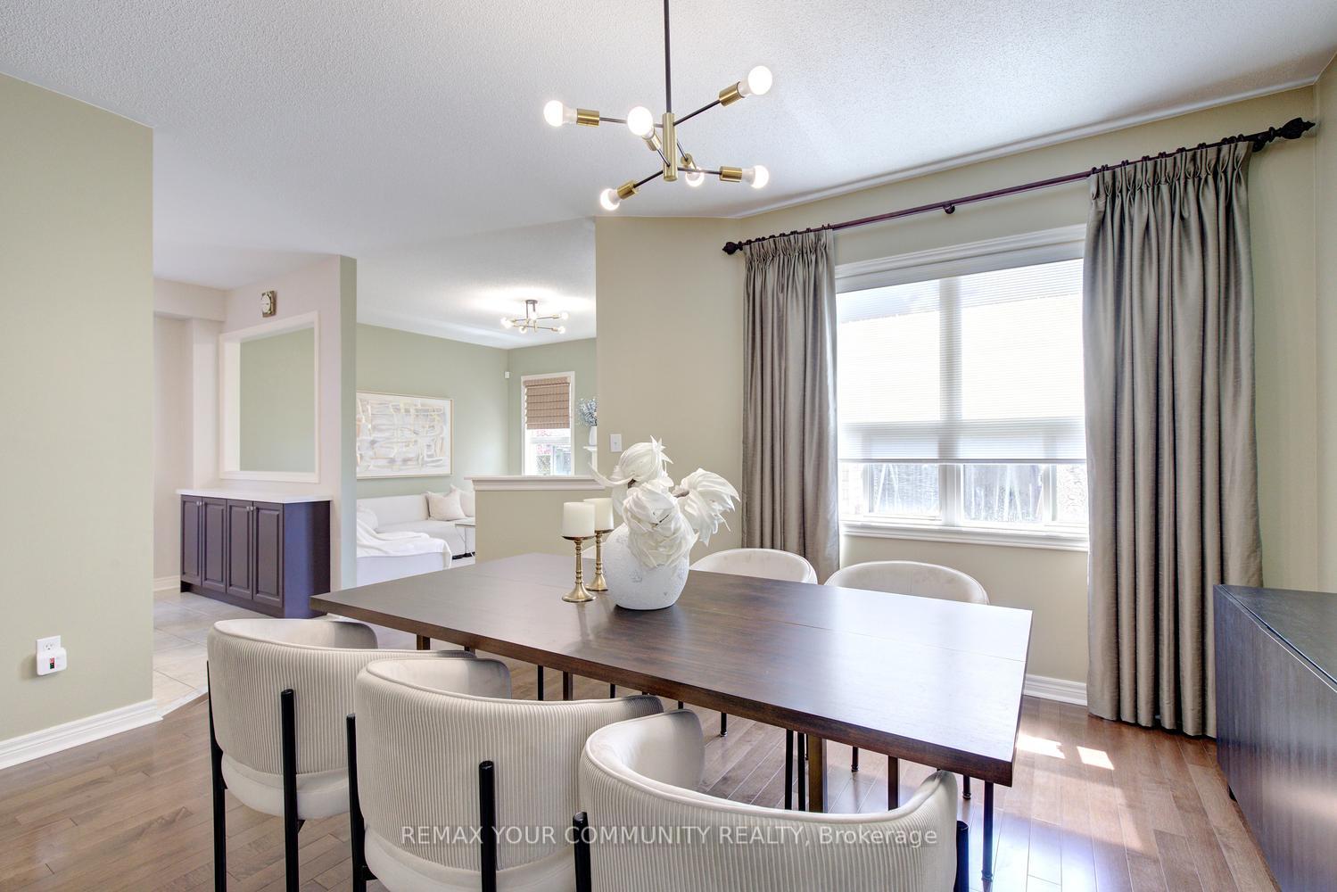 Photo 24 of 16 Westway Crescent, Vaughan, Patterson — HOMEH