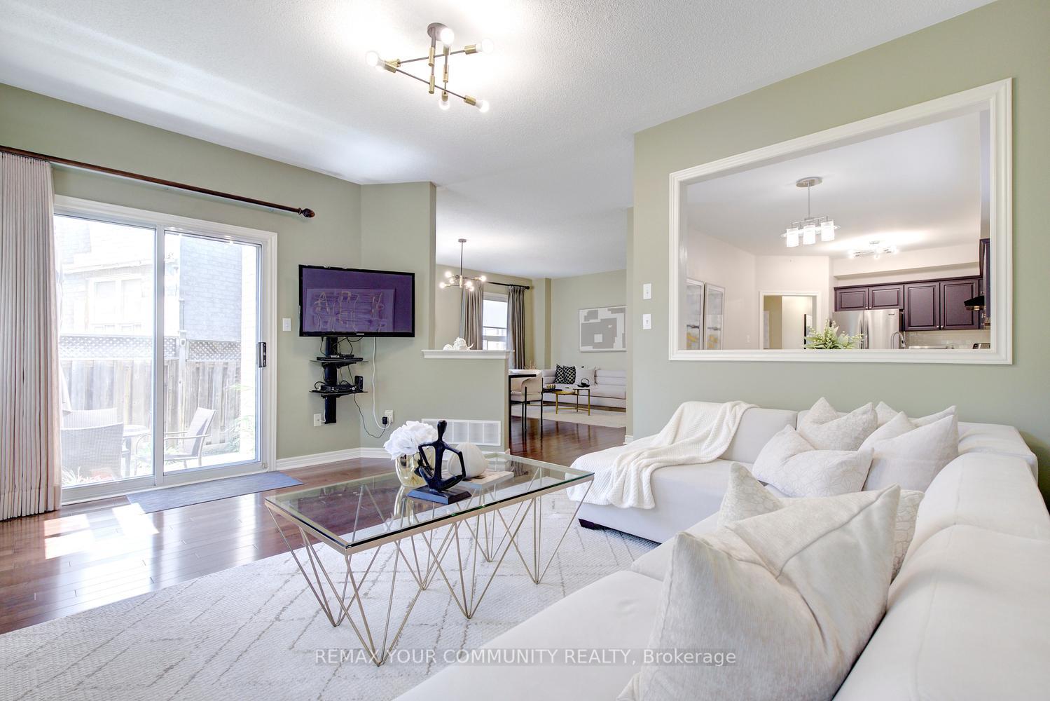 Photo 30 of 16 Westway Crescent, Vaughan, Patterson — HOMEH