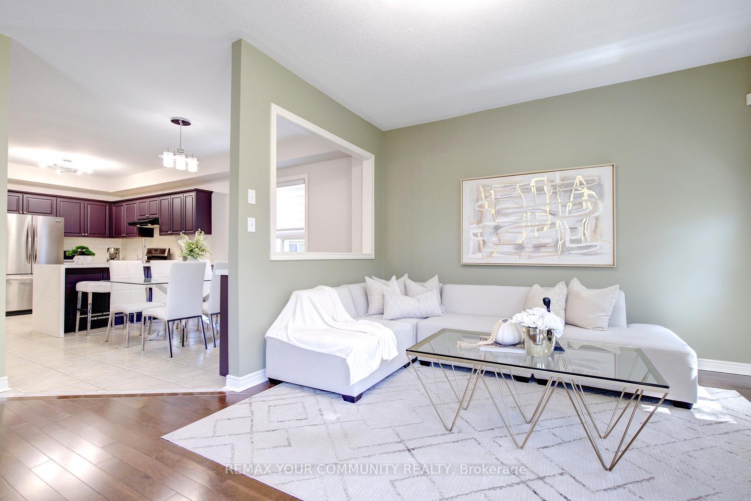 Photo 31 of 16 Westway Crescent, Vaughan, Patterson — HOMEH