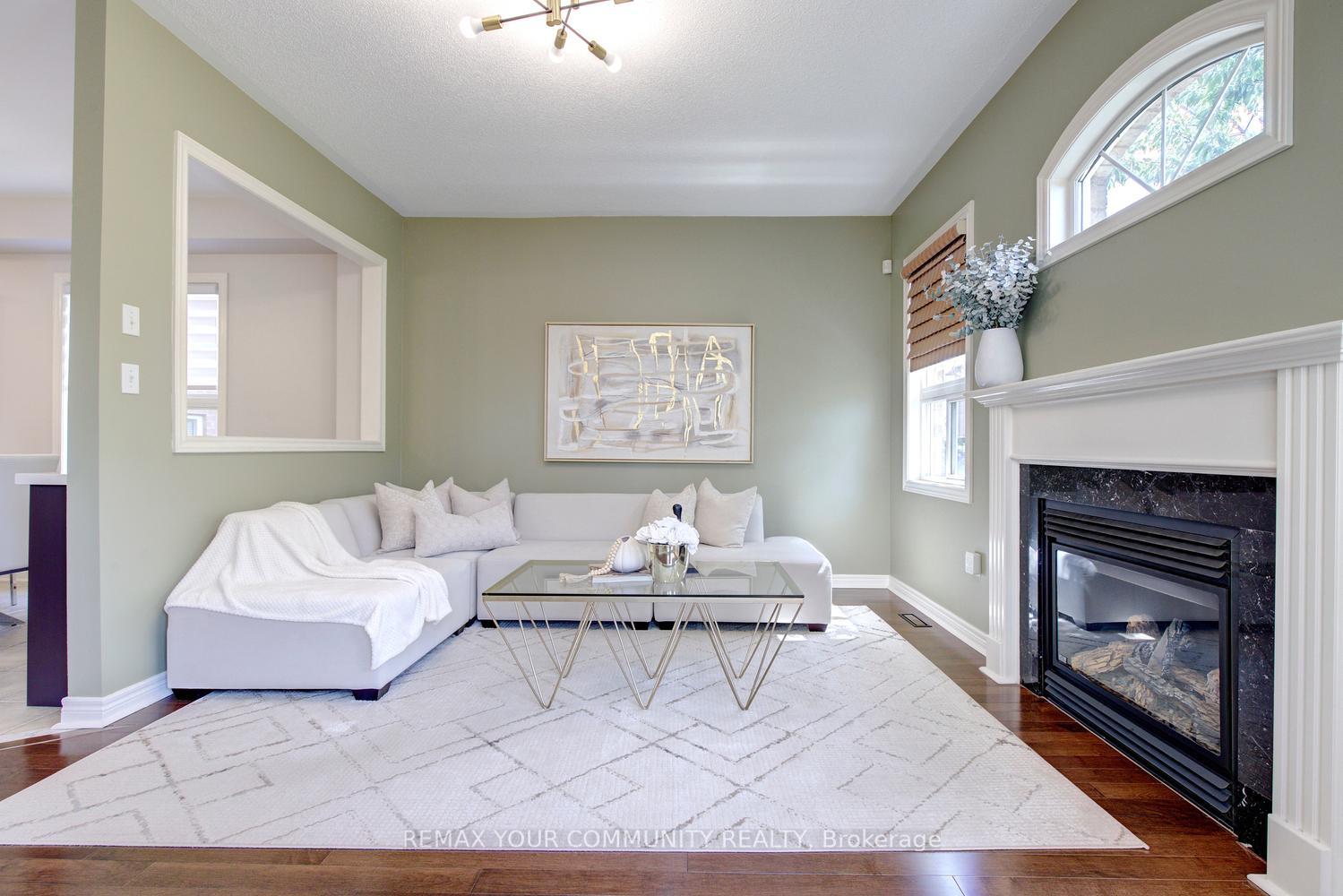 Photo 32 of 16 Westway Crescent, Vaughan, Patterson — HOMEH