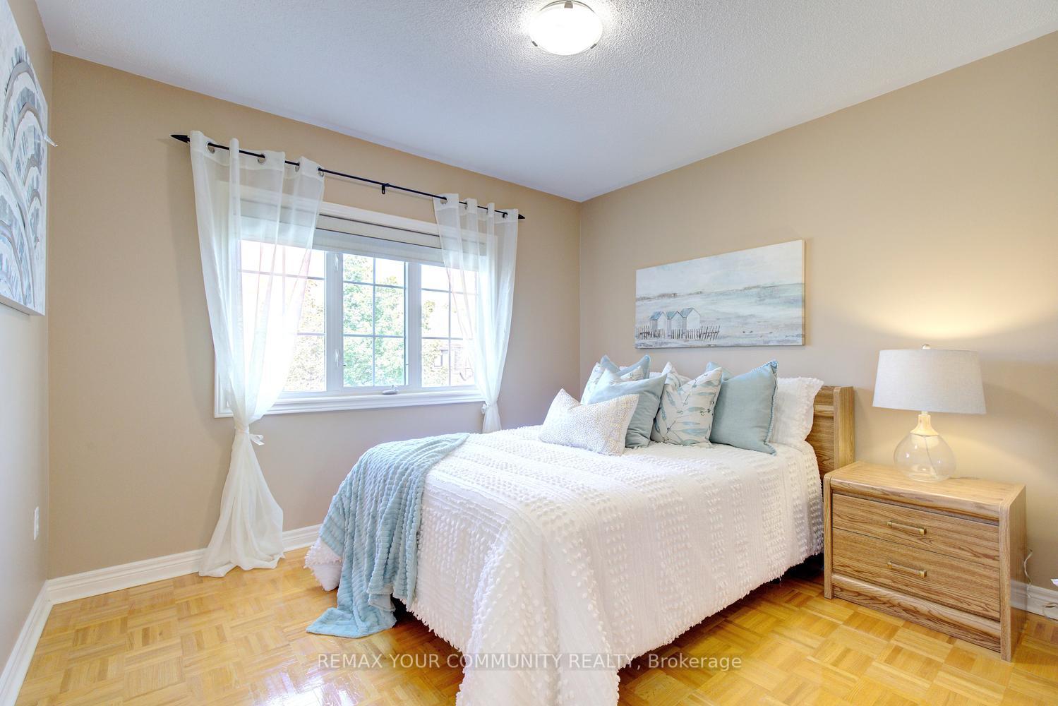 Photo 40 of 16 Westway Crescent, Vaughan, Patterson — HOMEH