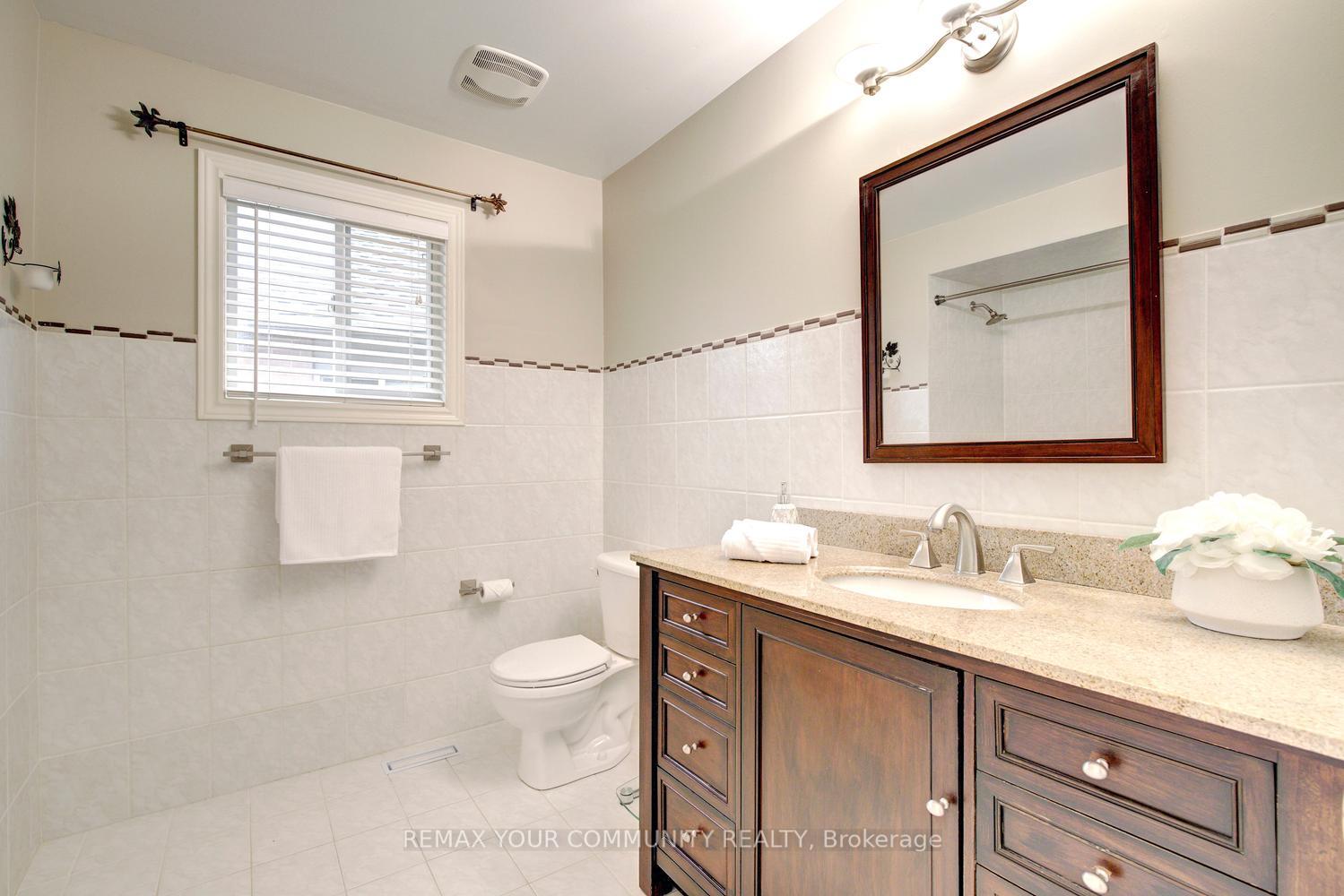 Photo 41 of 16 Westway Crescent, Vaughan, Patterson — HOMEH