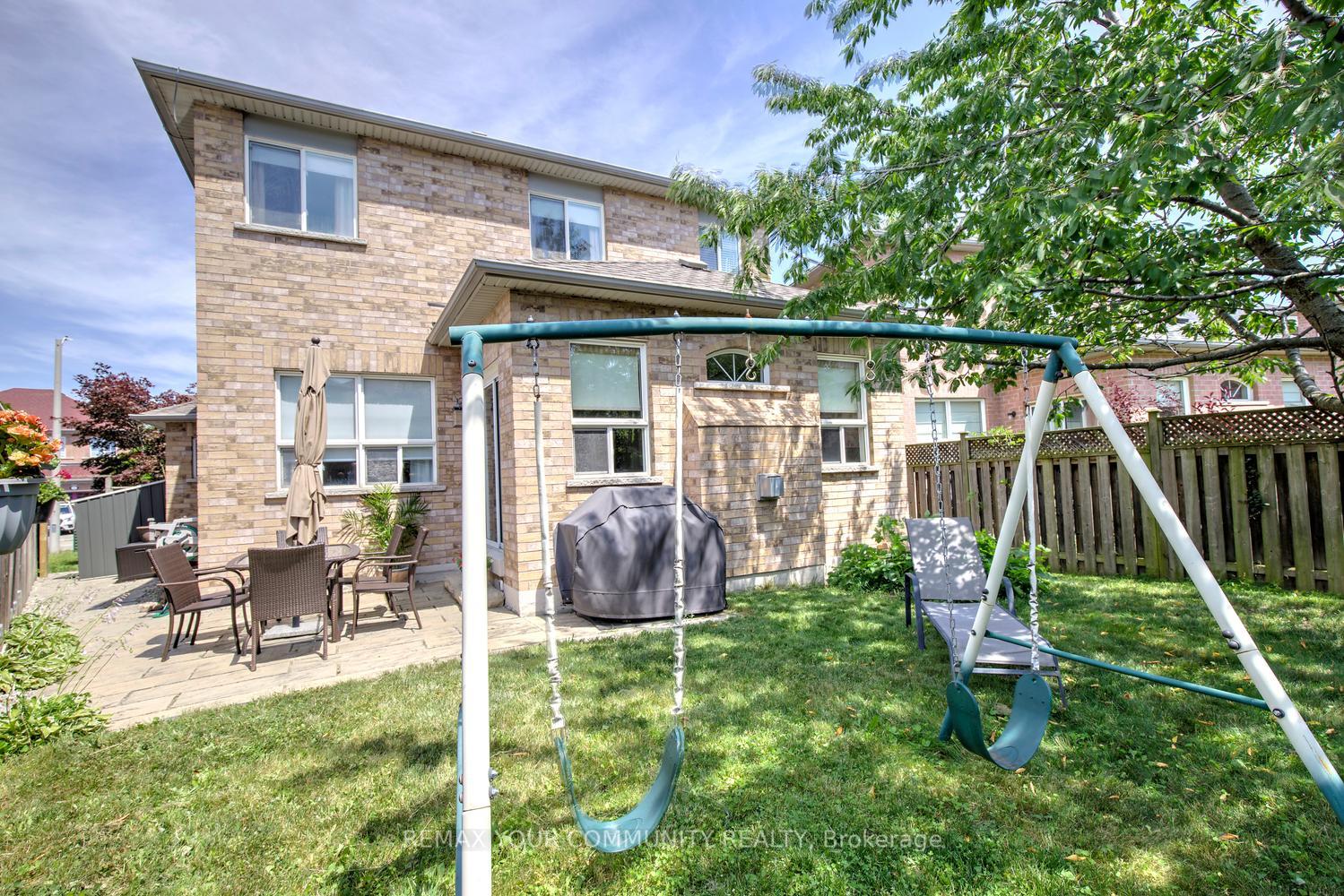 Photo 47 of 16 Westway Crescent, Vaughan, Patterson — HOMEH