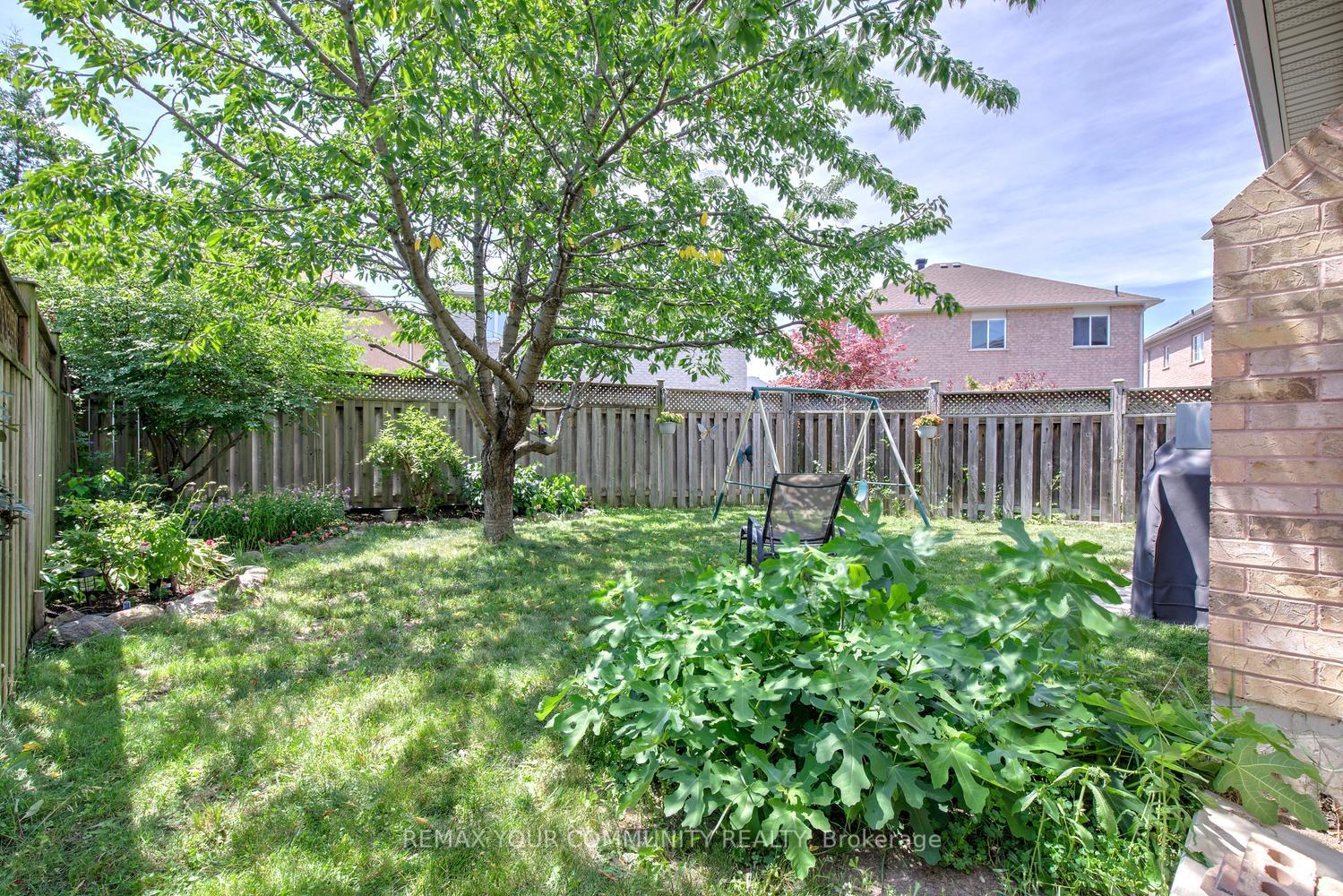 Photo 48 of 16 Westway Crescent, Vaughan, Patterson — HOMEH
