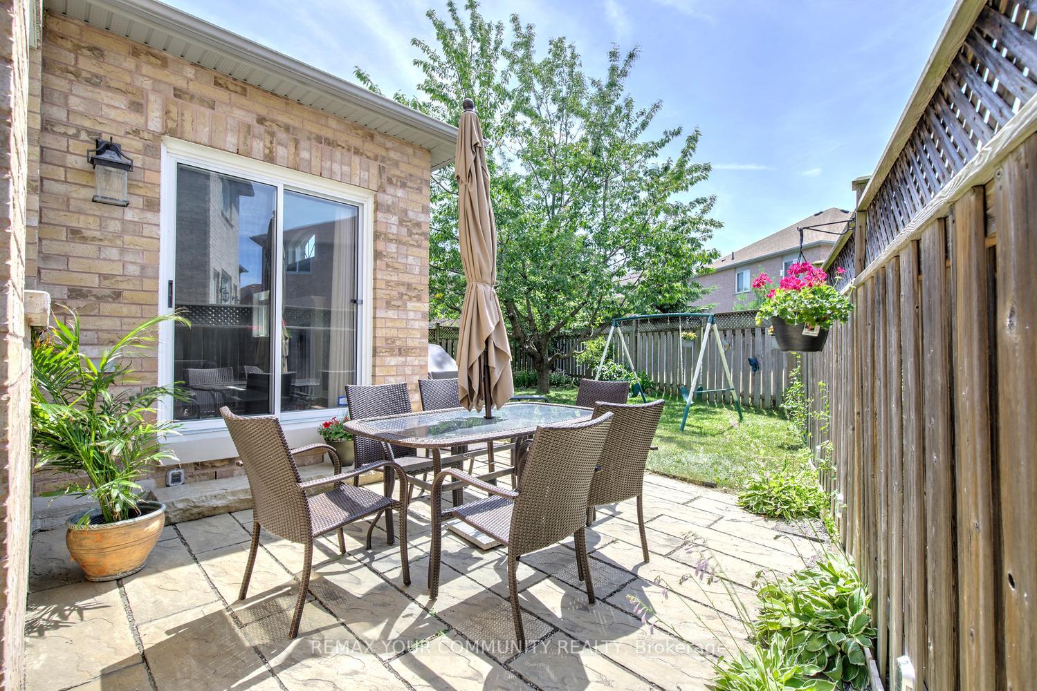 Photo 49 of 16 Westway Crescent, Vaughan, Patterson — HOMEH