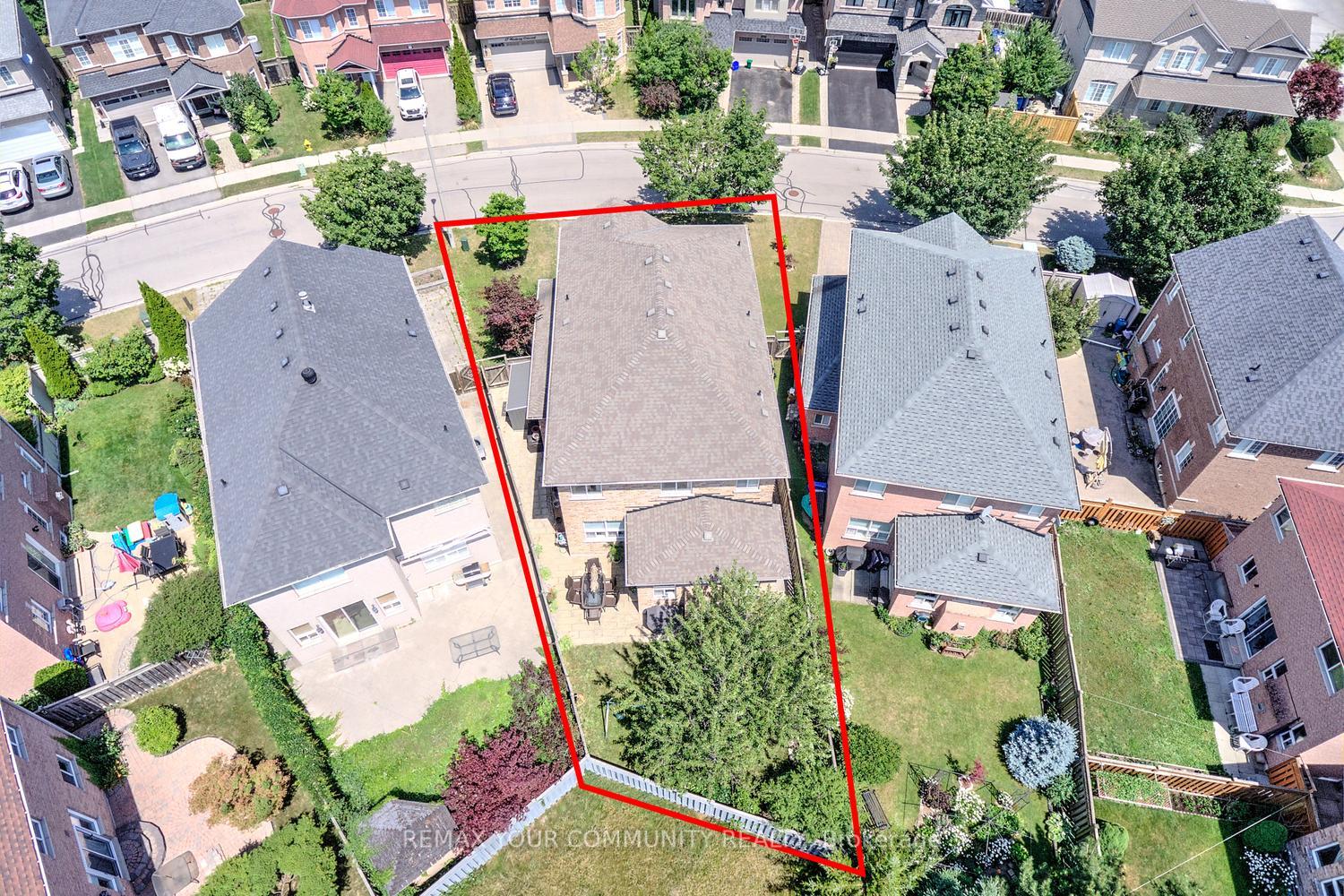 Photo 50 of 16 Westway Crescent, Vaughan, Patterson — HOMEH