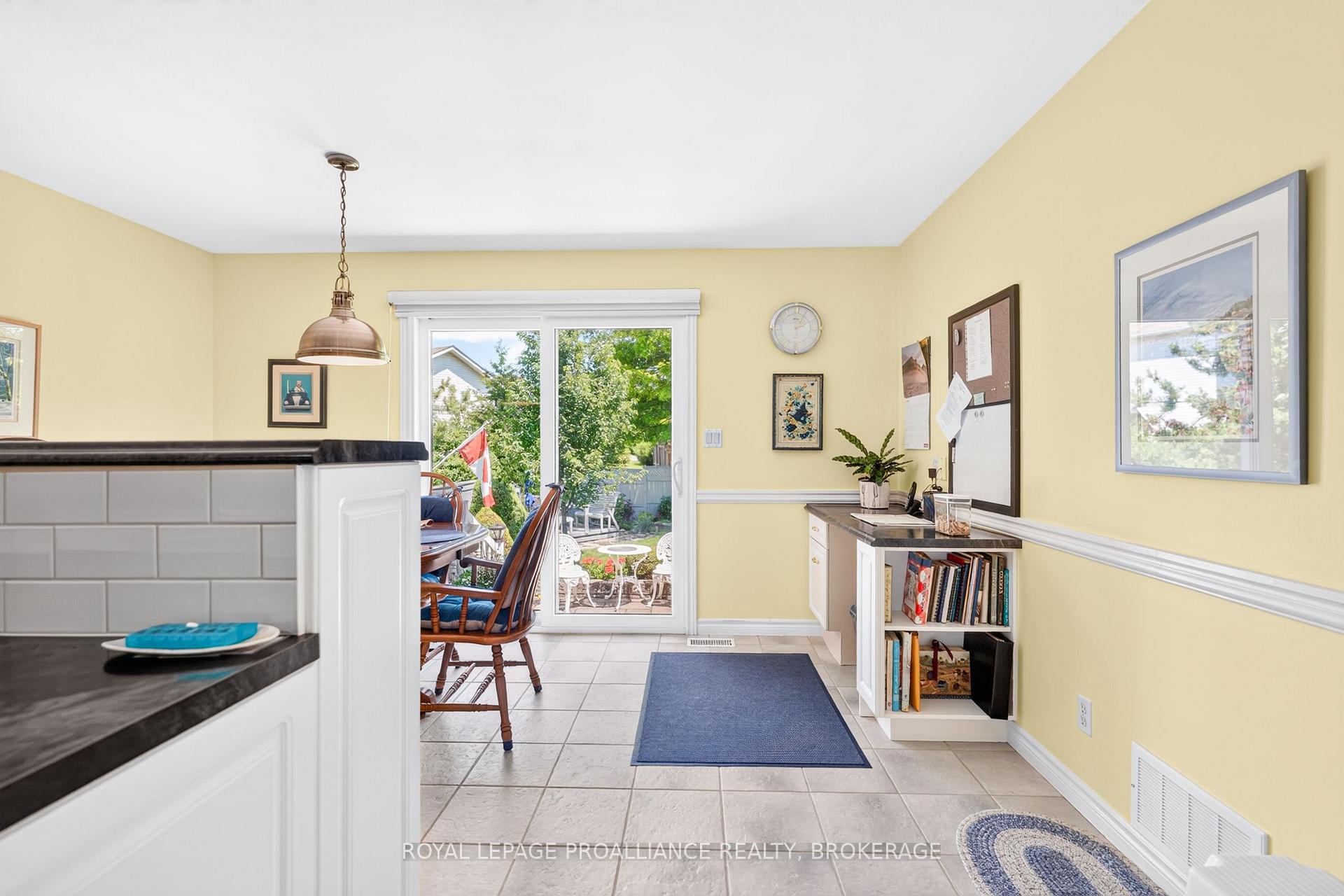 Photo 11 of 657 Roosevelt Drive, Kingston, City SouthWest — HOMEH