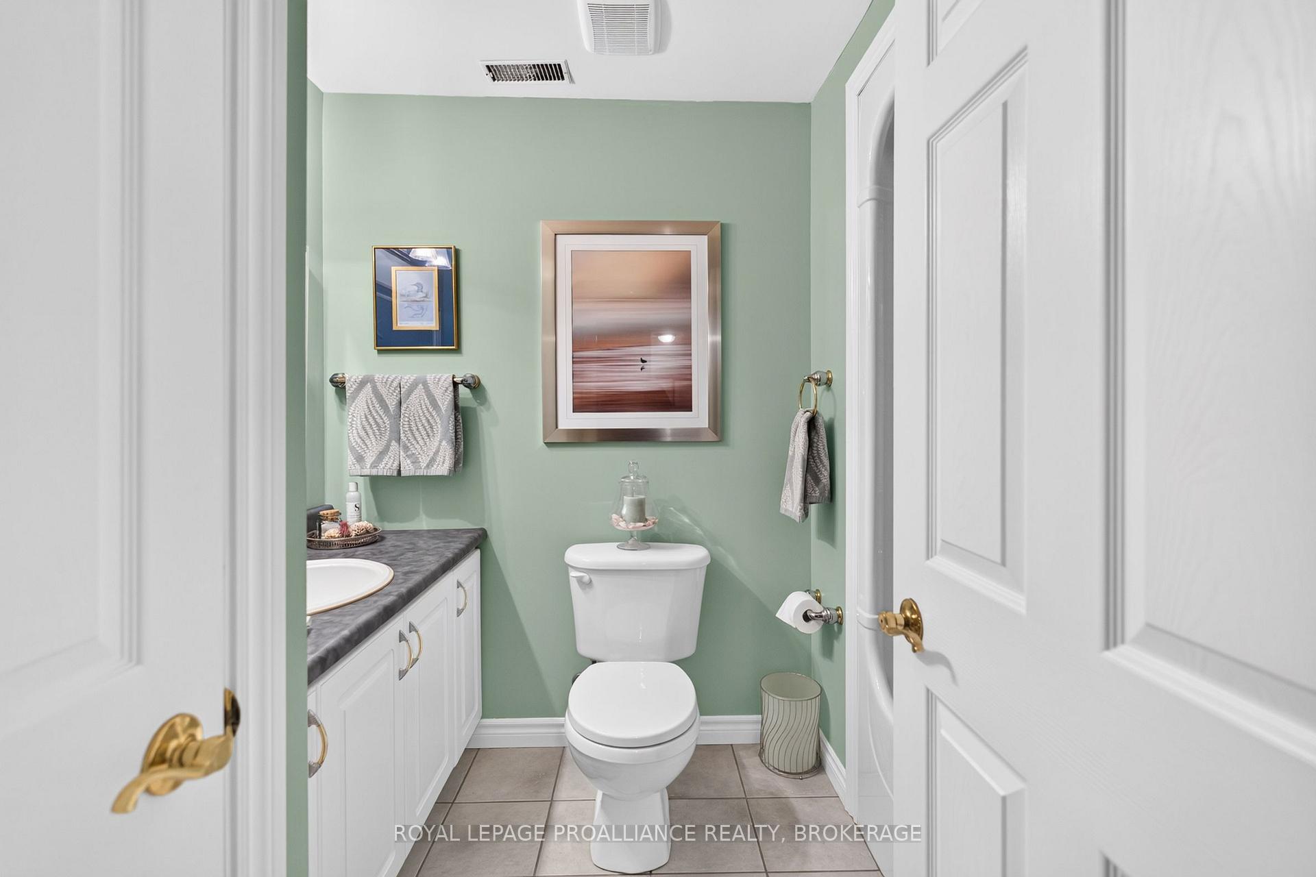 Photo 36 of 657 Roosevelt Drive, Kingston, City SouthWest — HOMEH